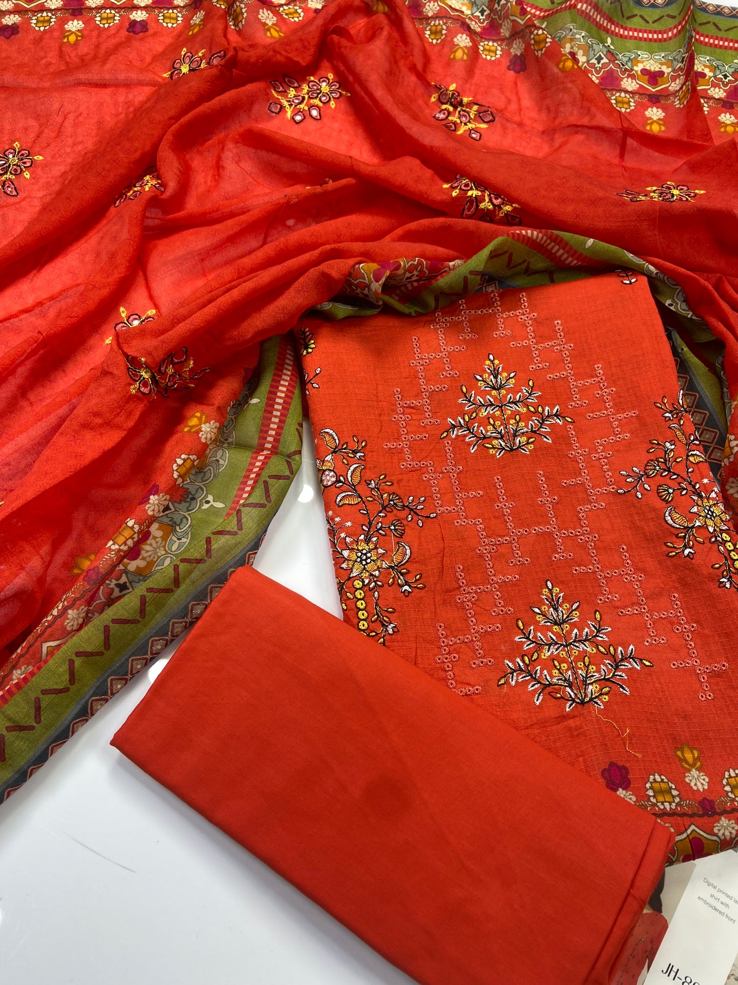 Shanzay Printed & Embroidered Lawn 3-PC