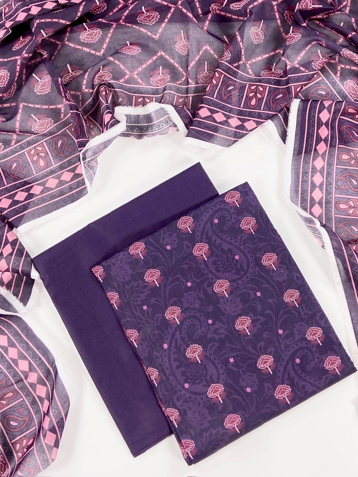 Nishat Digital Printed Lawn 3PC