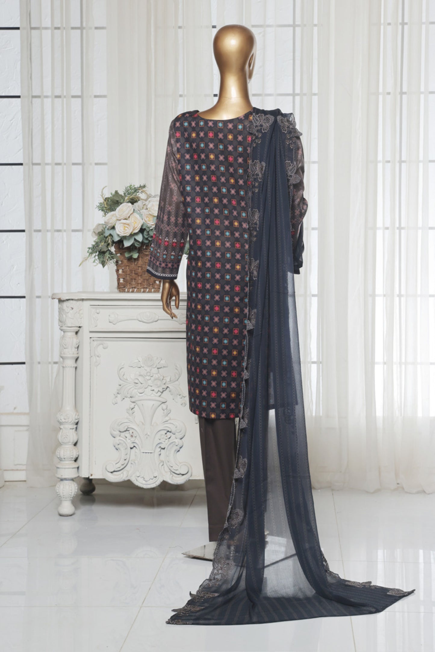 Vasl By Aifa Fancy Emb Lawn 3PC