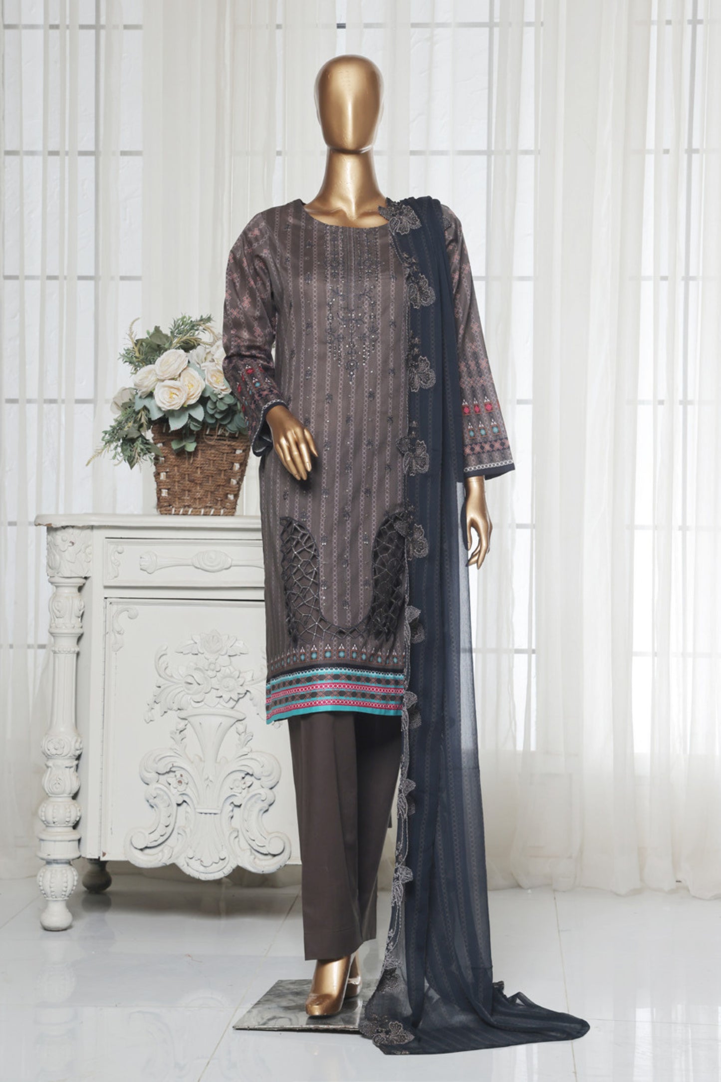 Vasl By Aifa Fancy Emb Lawn 3PC