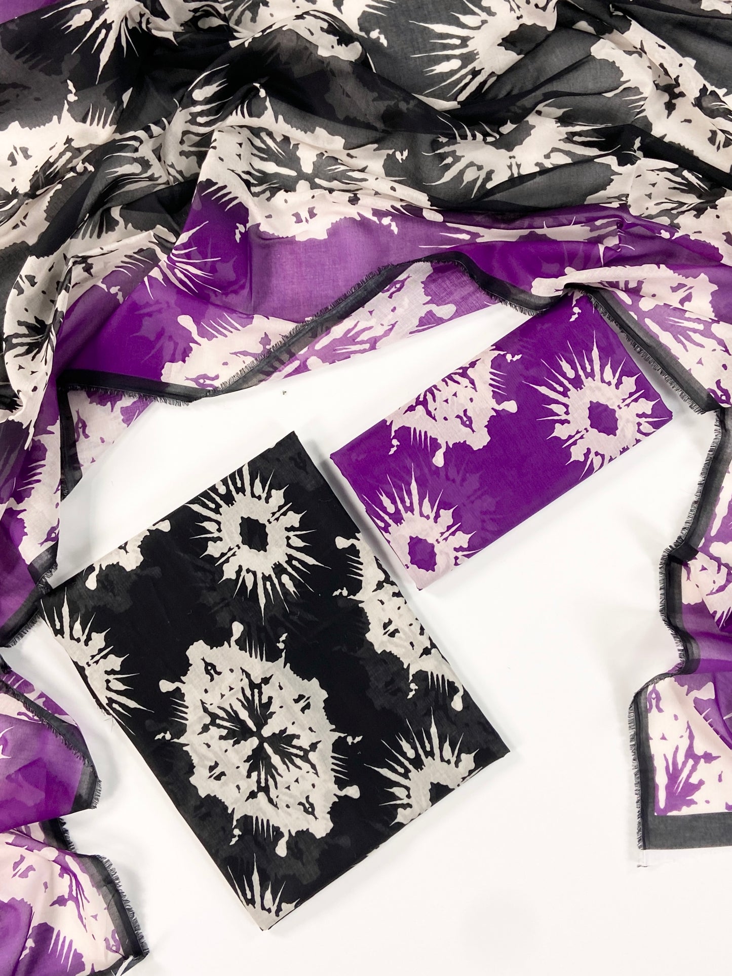 Nureh Ballerina Printed Lawn 3PC