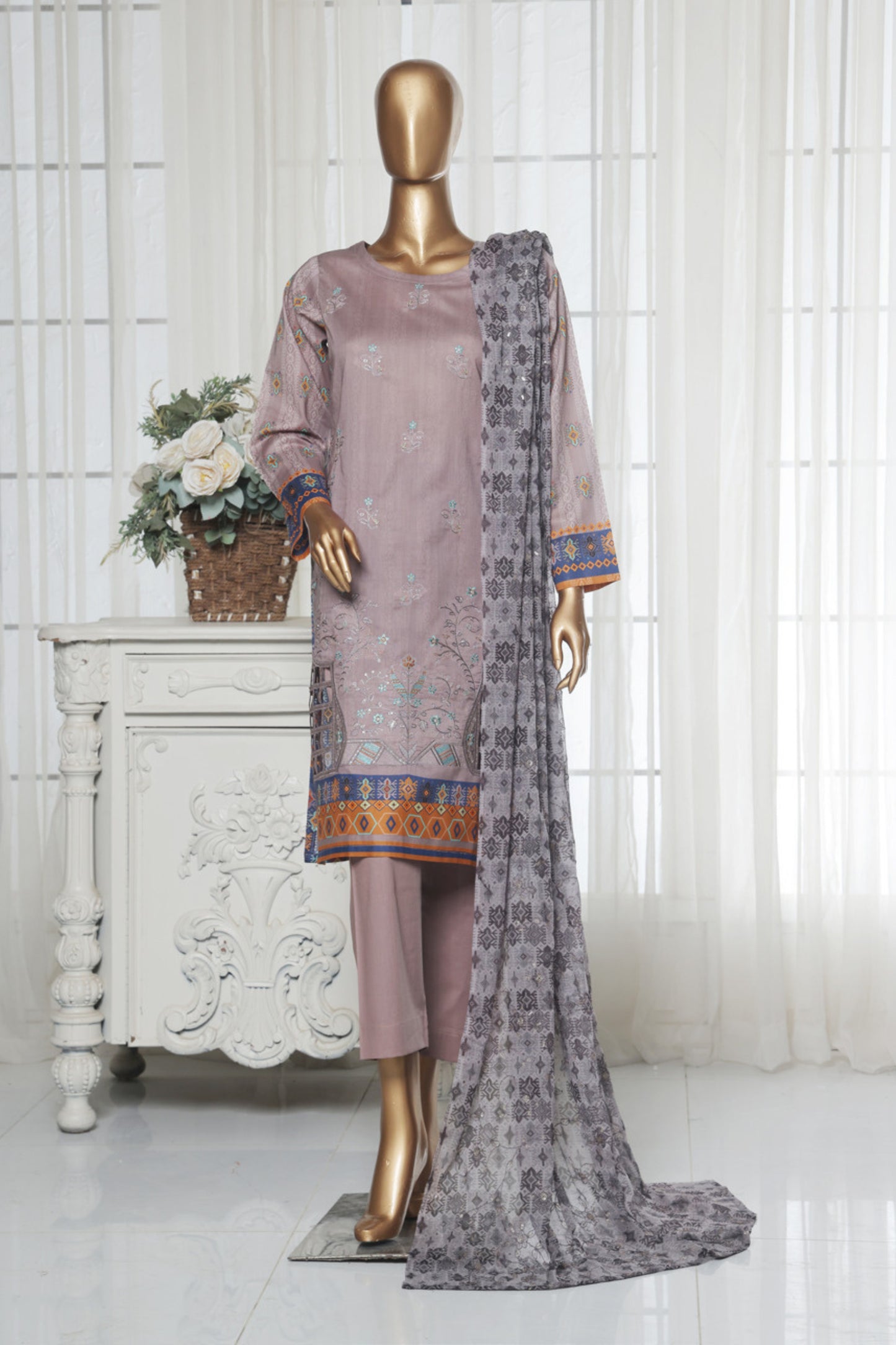 Vasl By Aifa Fancy Emb Lawn 3PC