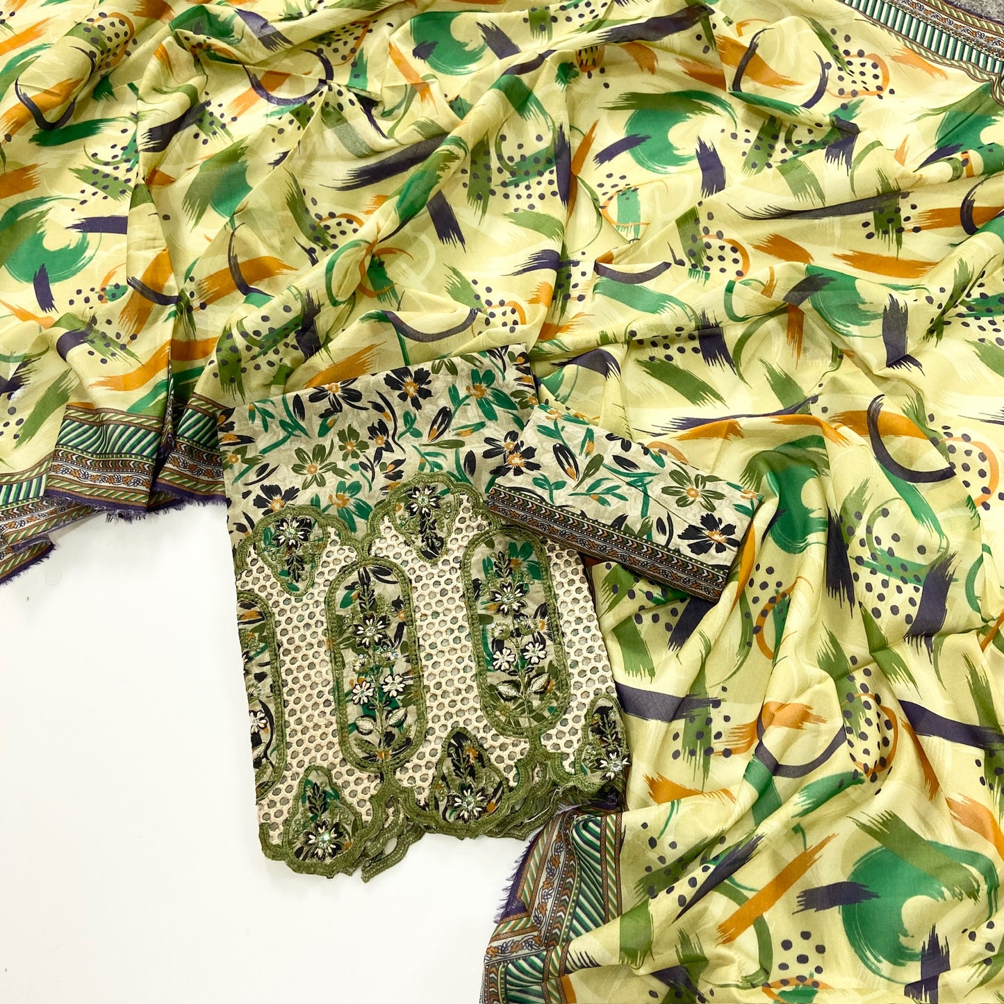 Rameen By Anaya Noor Printed & Laser Cutwork Emb Lawn 3PC