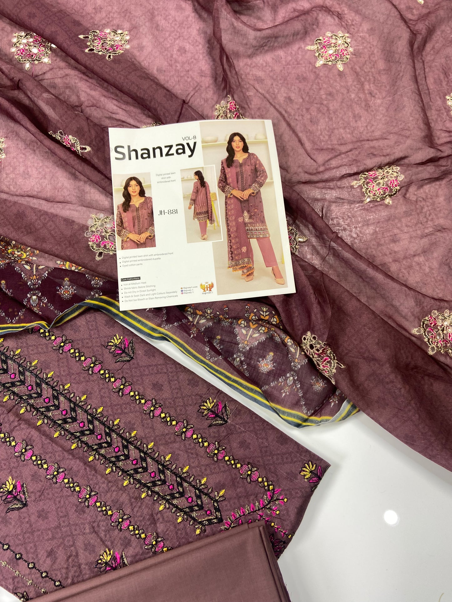 Shanzay Printed & Embroidered Lawn 3-PC