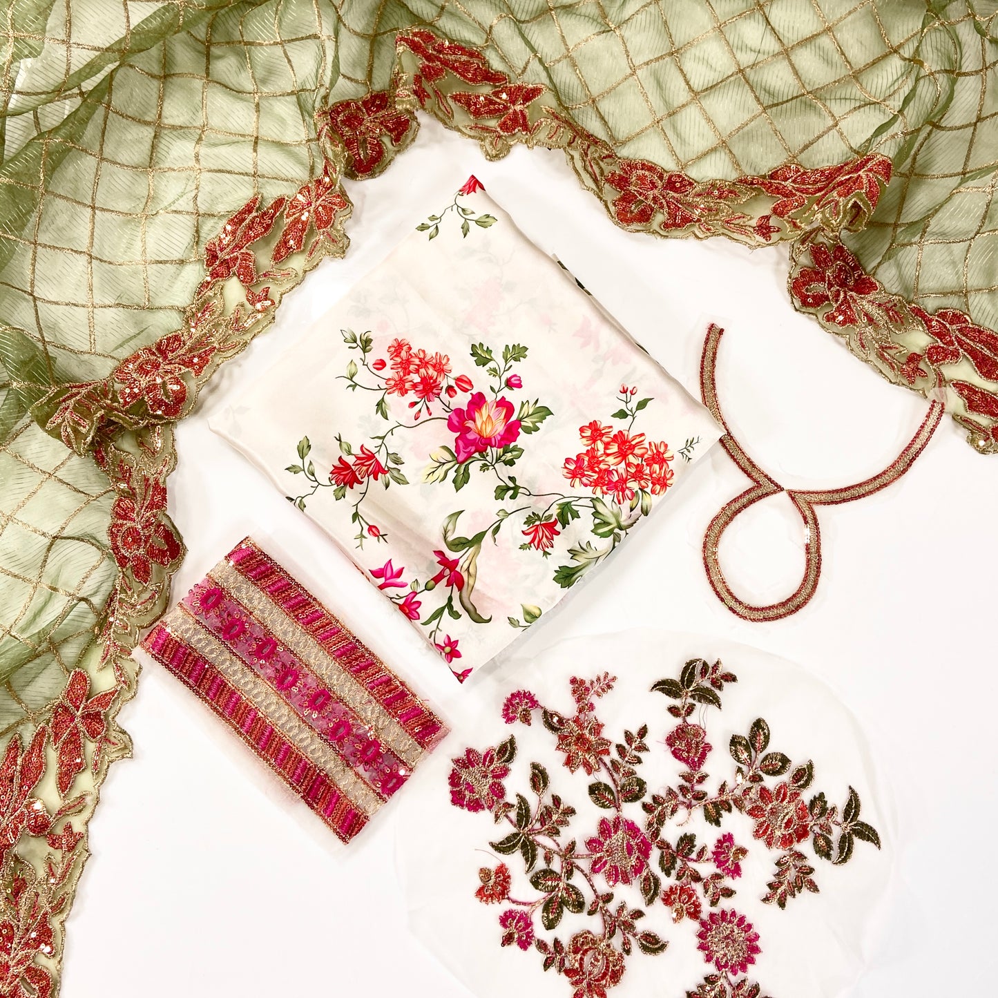 Iznik Luxury Silk With Patches