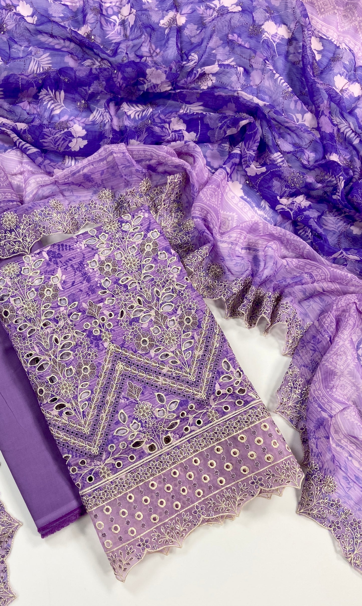 Riwayat Embroidered Lawn With Chiffon Dupatta 3PC