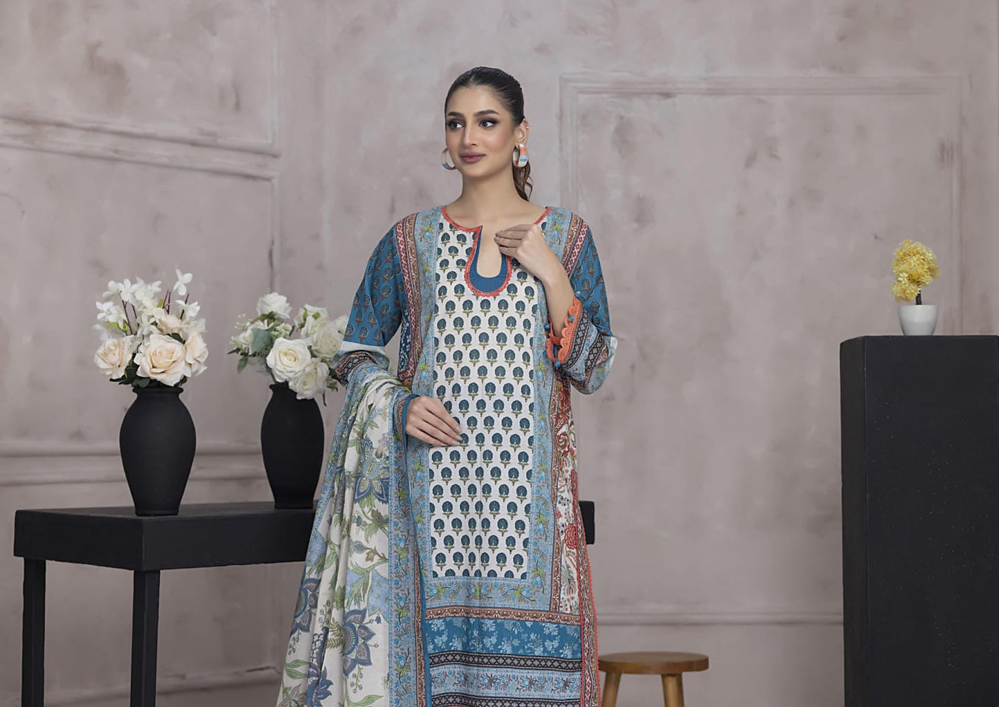 Salina Regalia Lawn Printed 3-PC