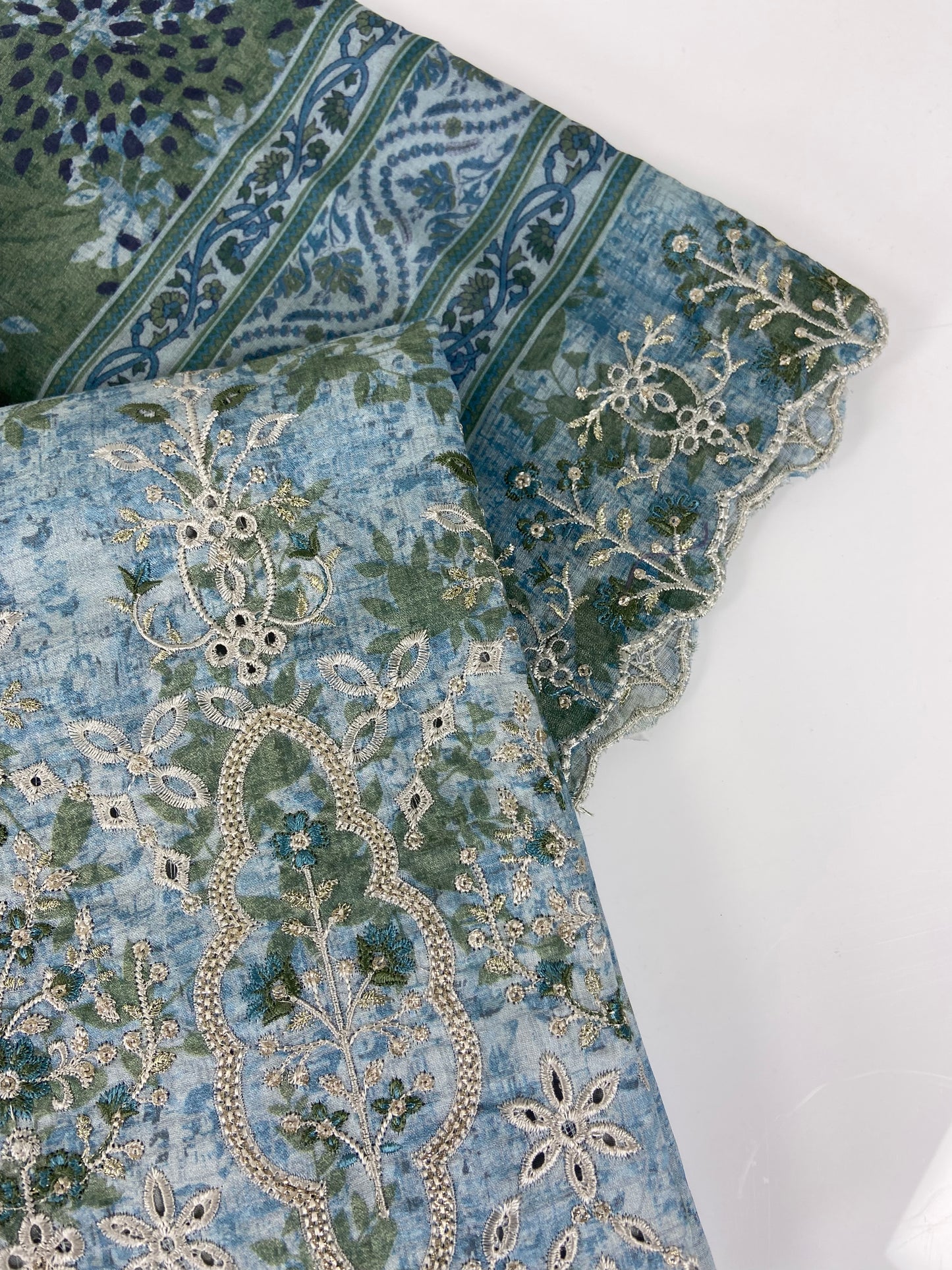 Almeerah Emb Lawn With Cutwork 3-PC