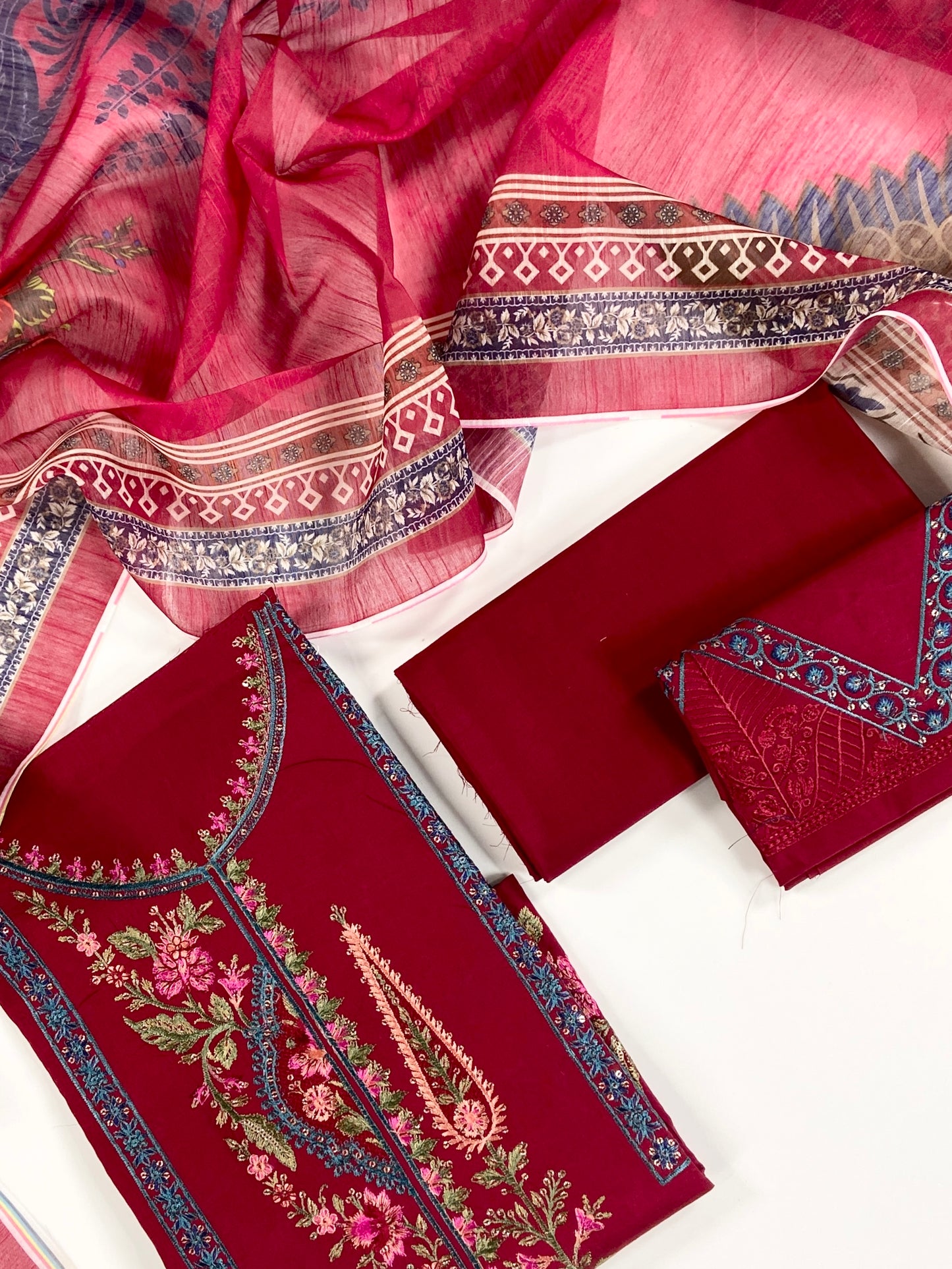 Maria B Embroidered Lawn 3PC