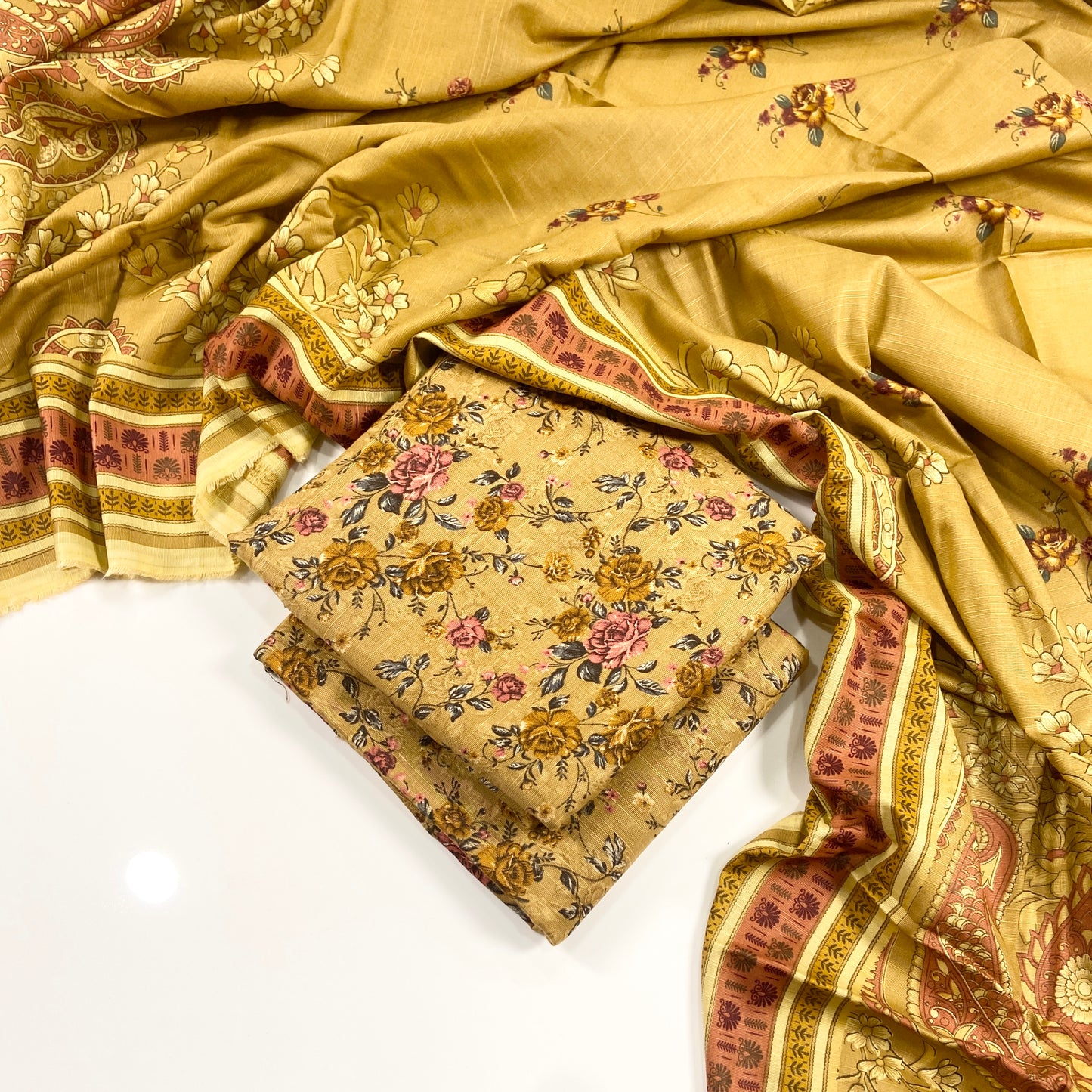 Kayseria All Over Digital Printed Khaddar 3PC