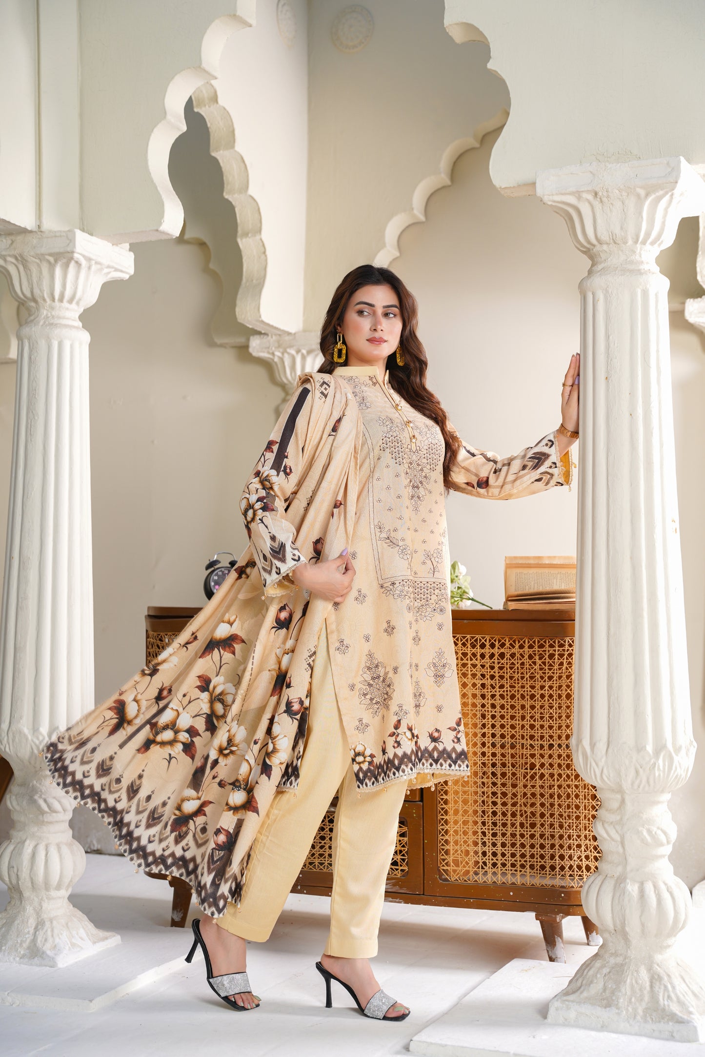 Cora By Anaya Noor Emb Karandi 3-PC