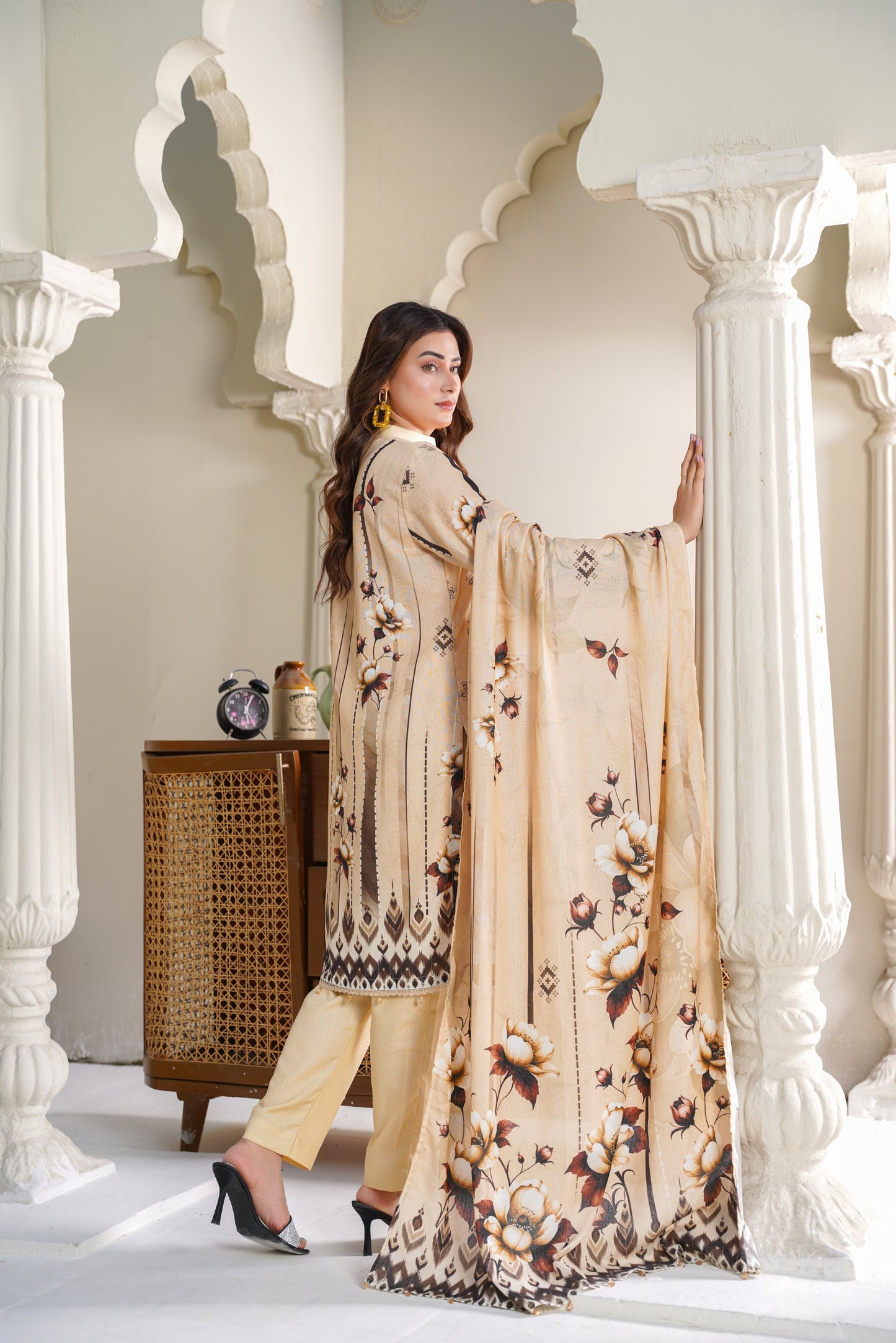 Cora By Anaya Noor Emb Karandi 3-PC