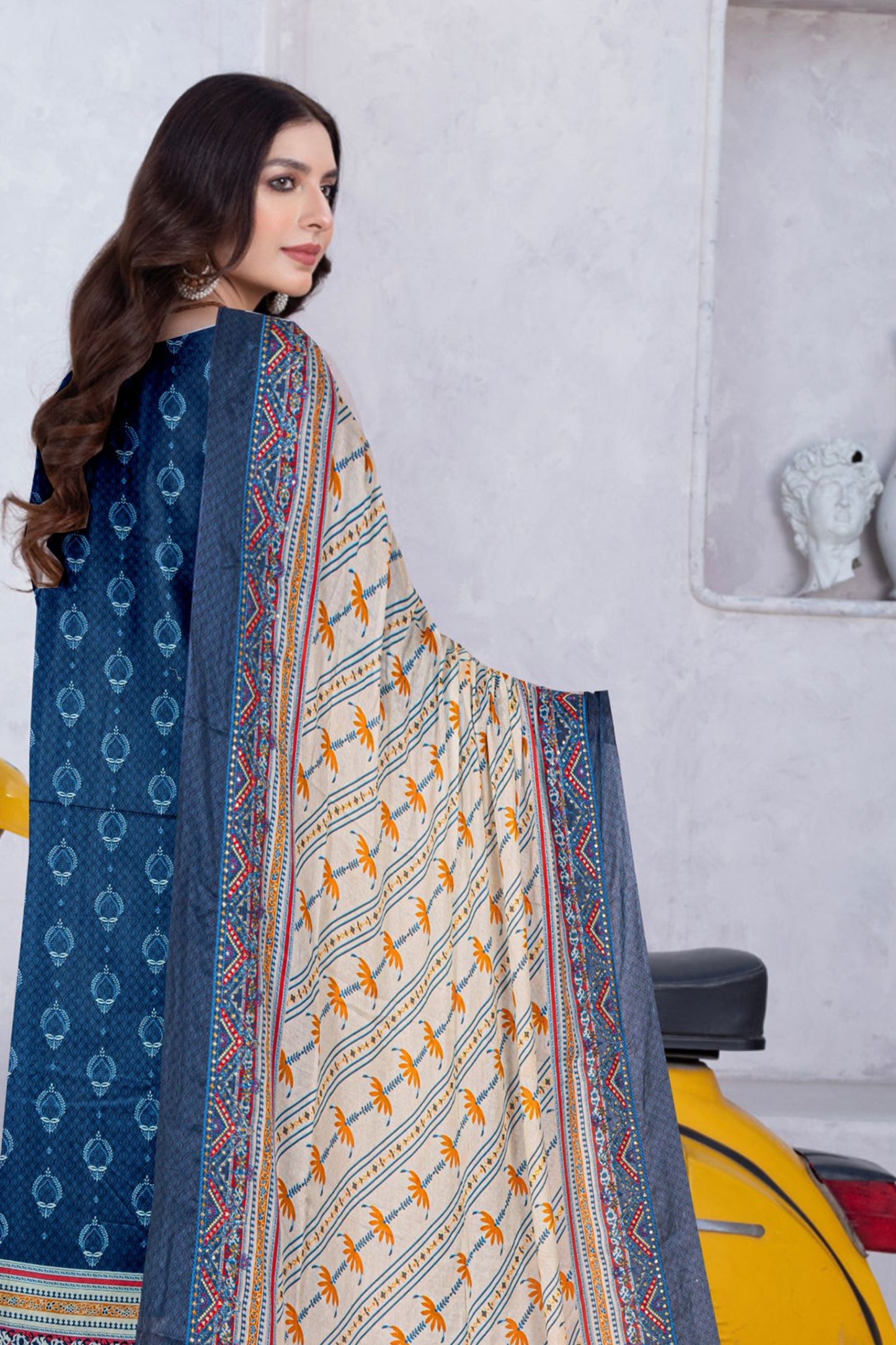 Khoobsurat by Hania Emb Lawn 3PC