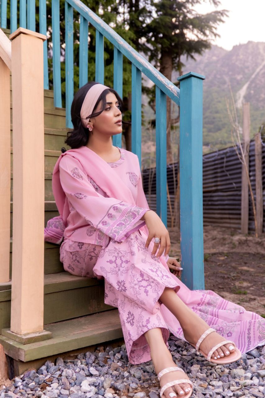Gulzeb By Shanaya Digital Printed Lawn 3PC