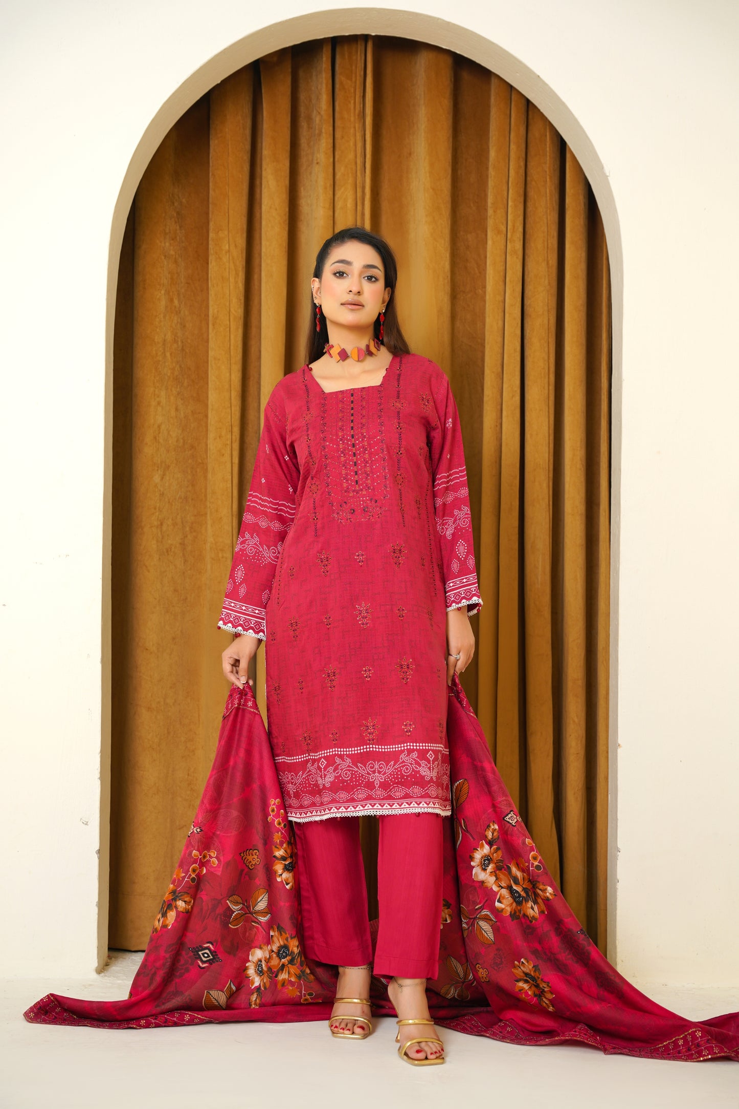 Narm o Nafees By Anaya Noor Embroidered Viscose 3PC