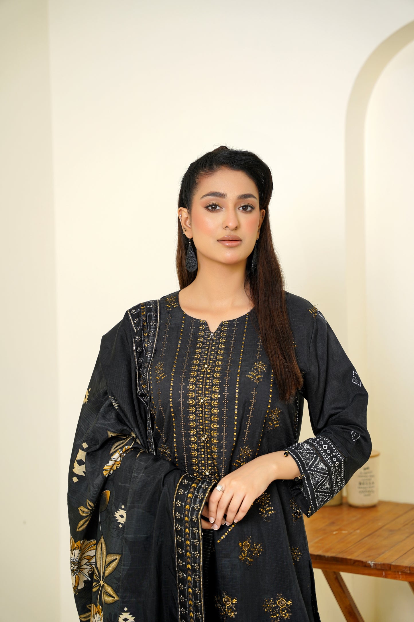 Narm o Nafees By Anaya Noor Embroidered Viscose 3PC