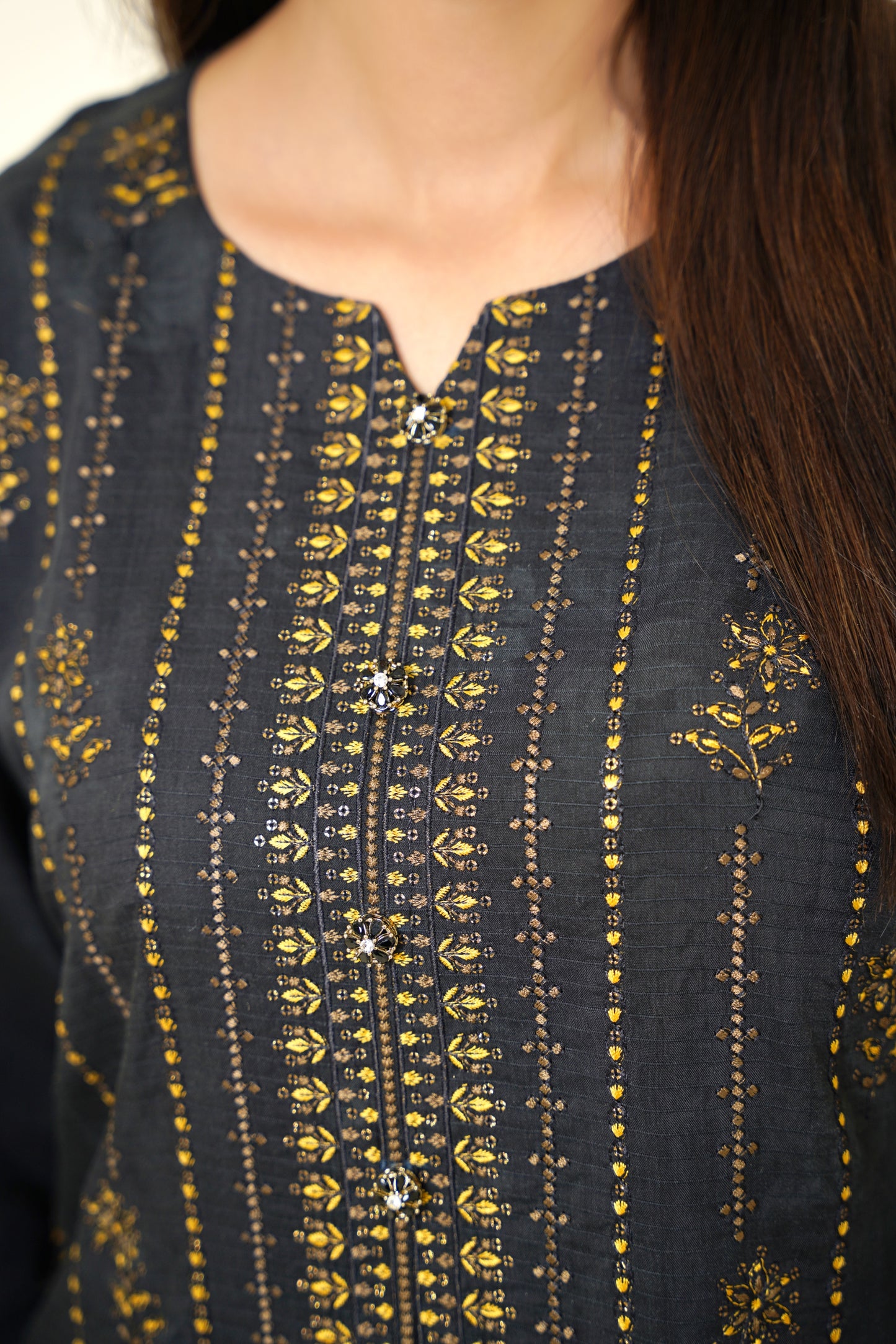 Narm o Nafees By Anaya Noor Embroidered Viscose 3PC