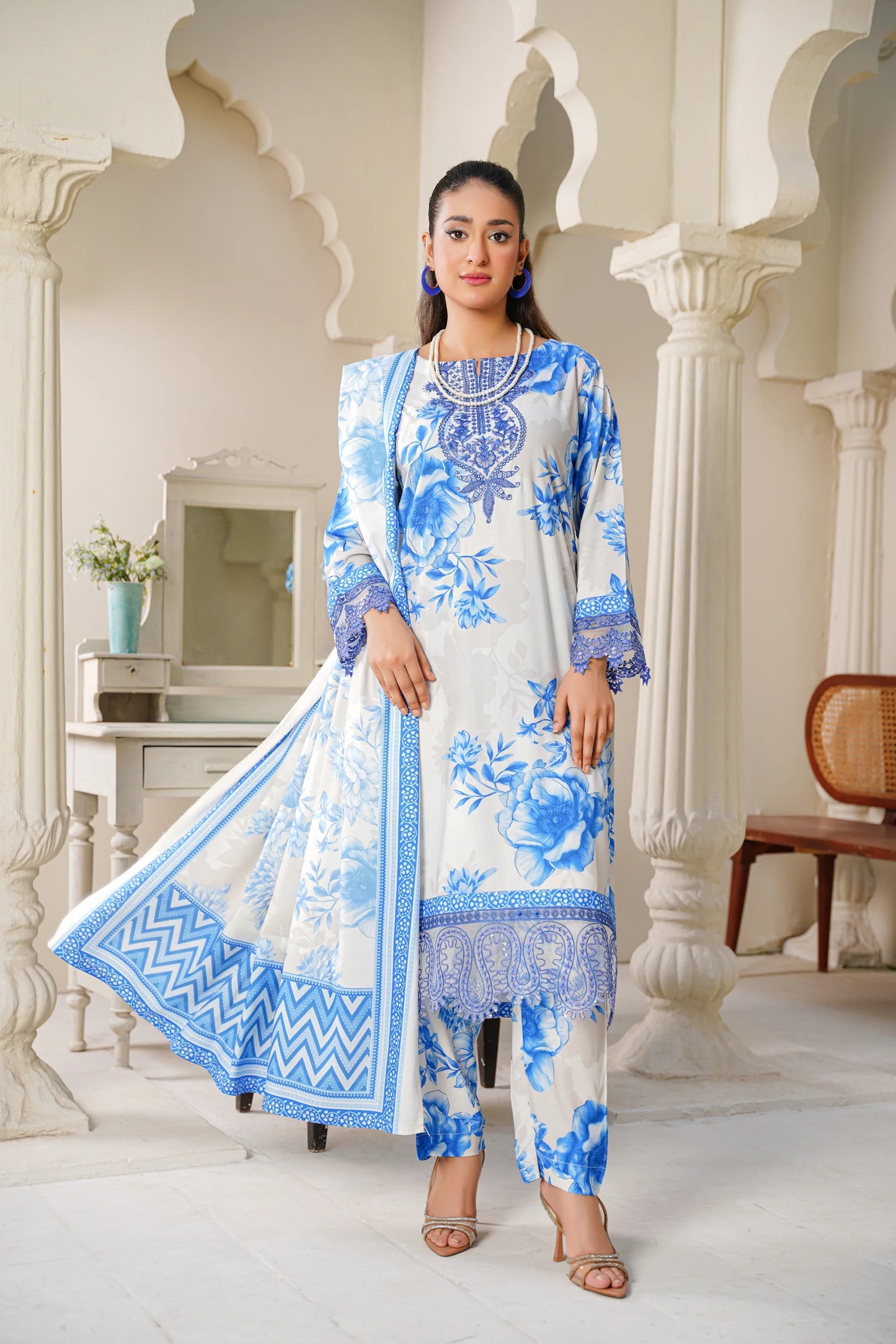 Baroque Printed Linen With Emb Patches 3PC