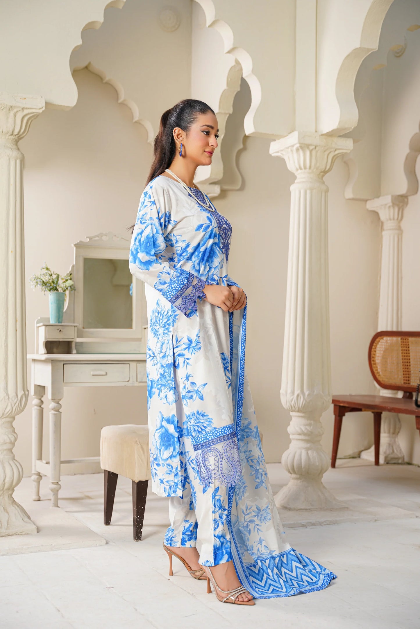 Baroque Printed Linen With Emb Patches 3PC