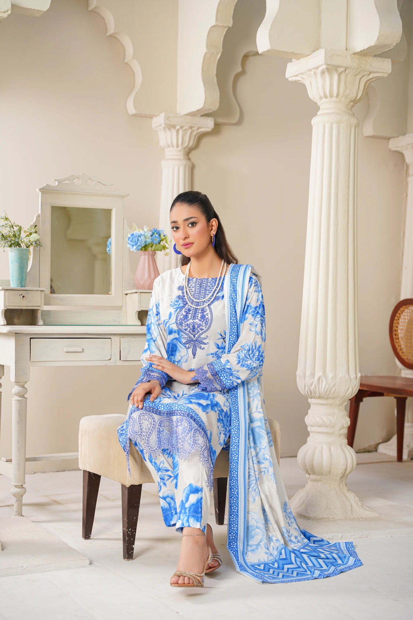Baroque Printed Linen With Emb Patches 3PC