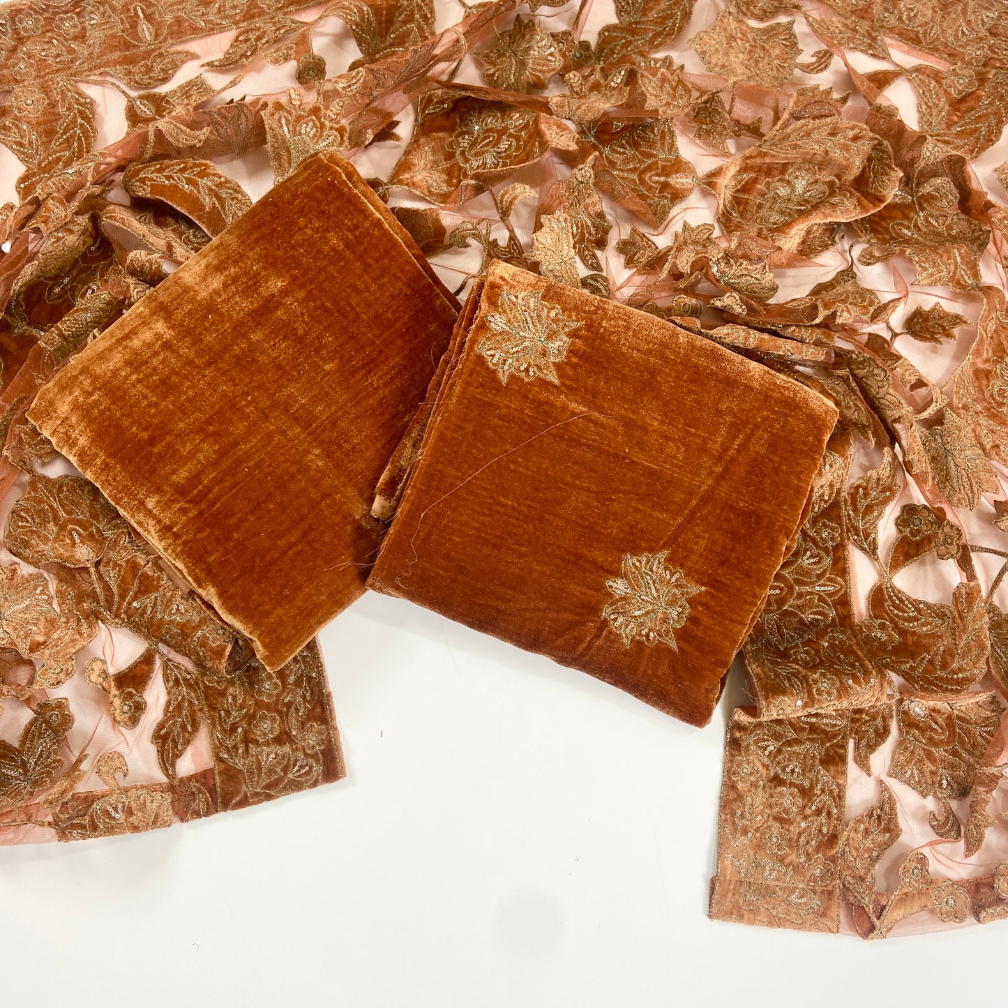 Bareeze Velvet Shawl With Aplic Work 3PC