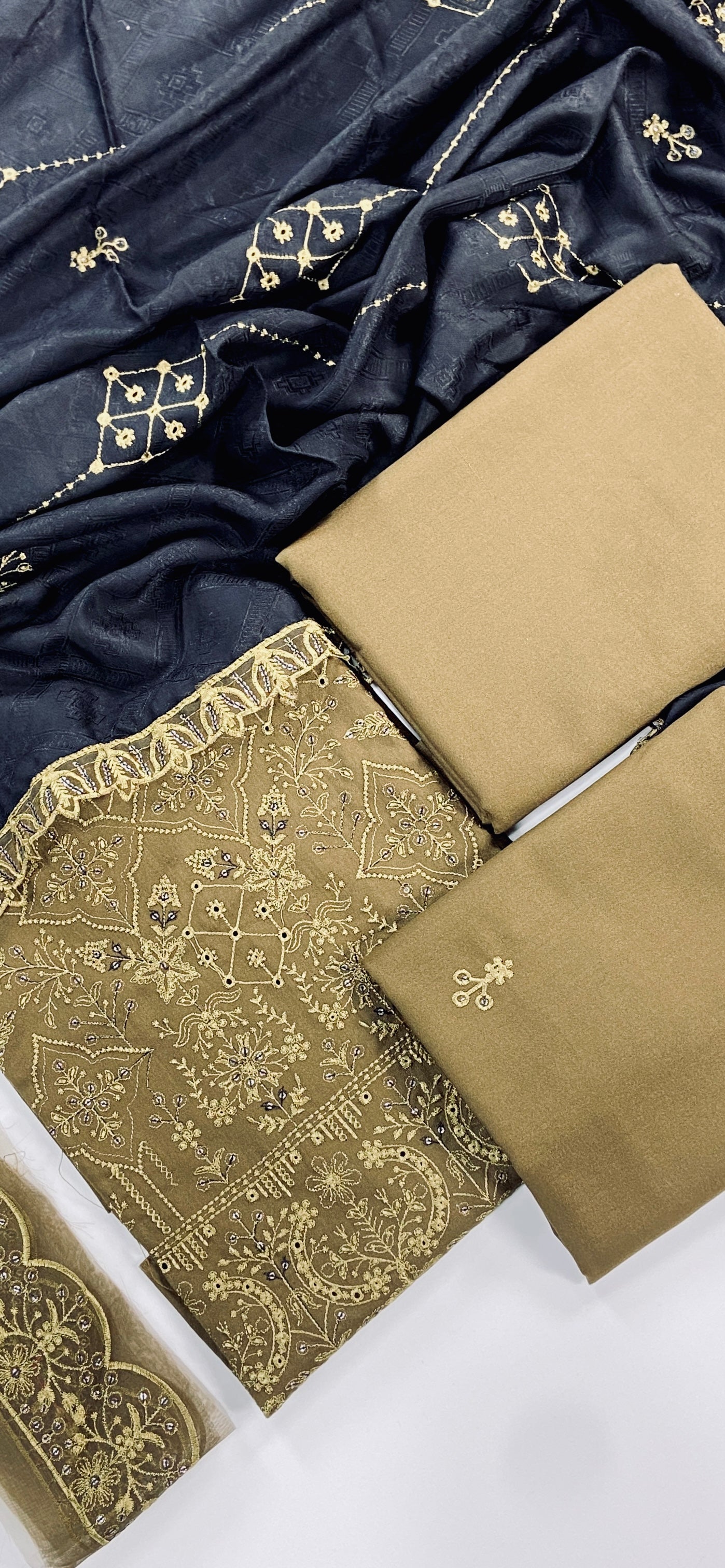 Maria B Luxury Embroidered Dhanak 3PC