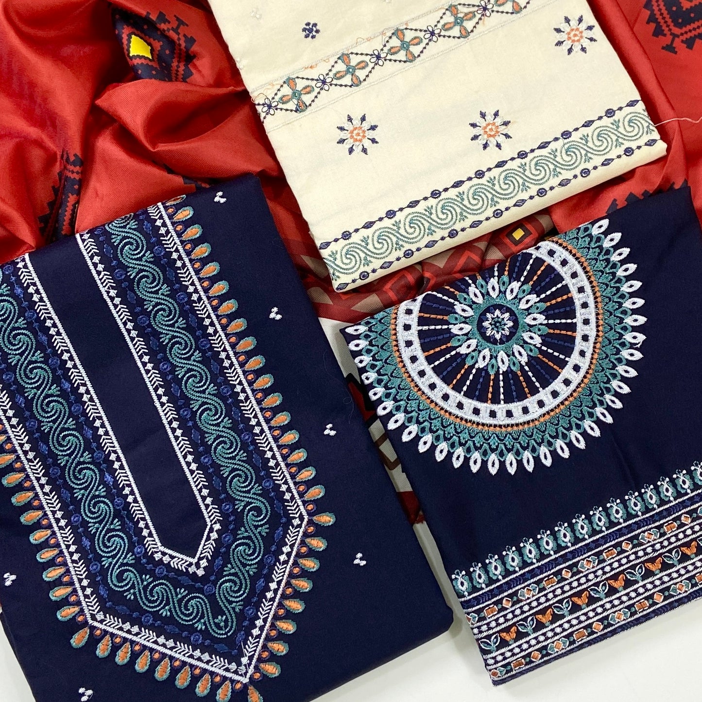Ethnic Embroidered Dhanak-3PC