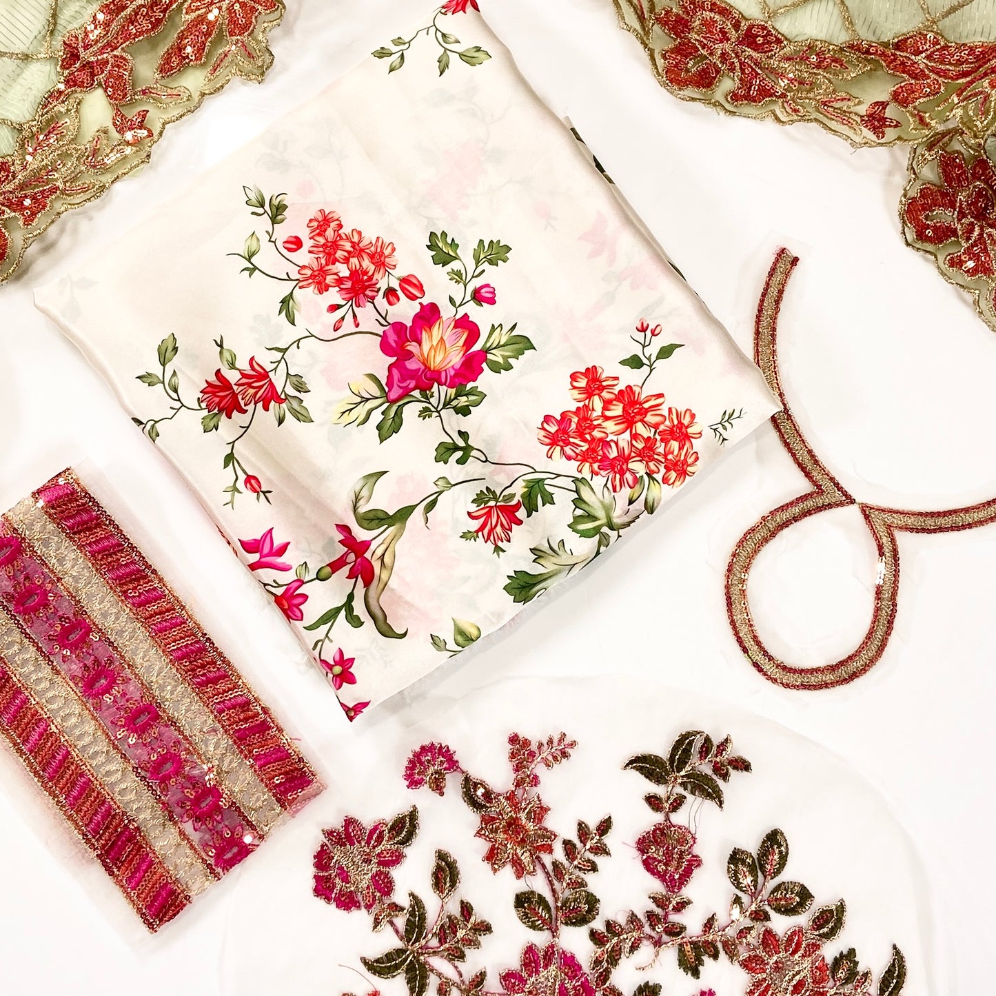 Iznik Luxury Silk With Patches
