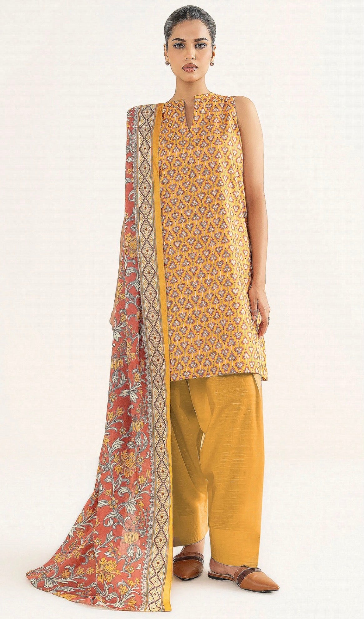 Sapphire Digital Printed Lawn 3PC