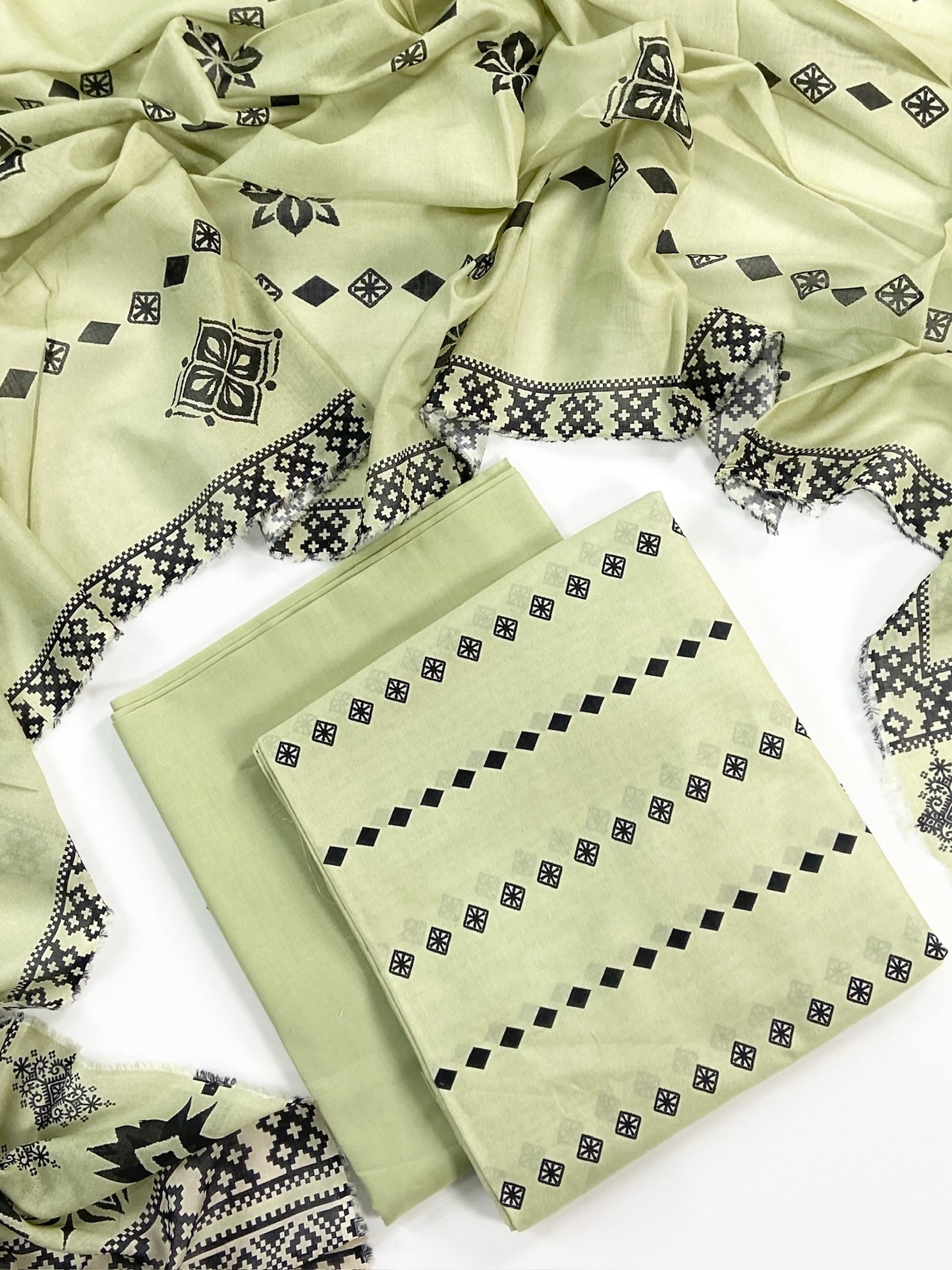 Monal Digital Printed Lawn With Voil Dupatta 3PC