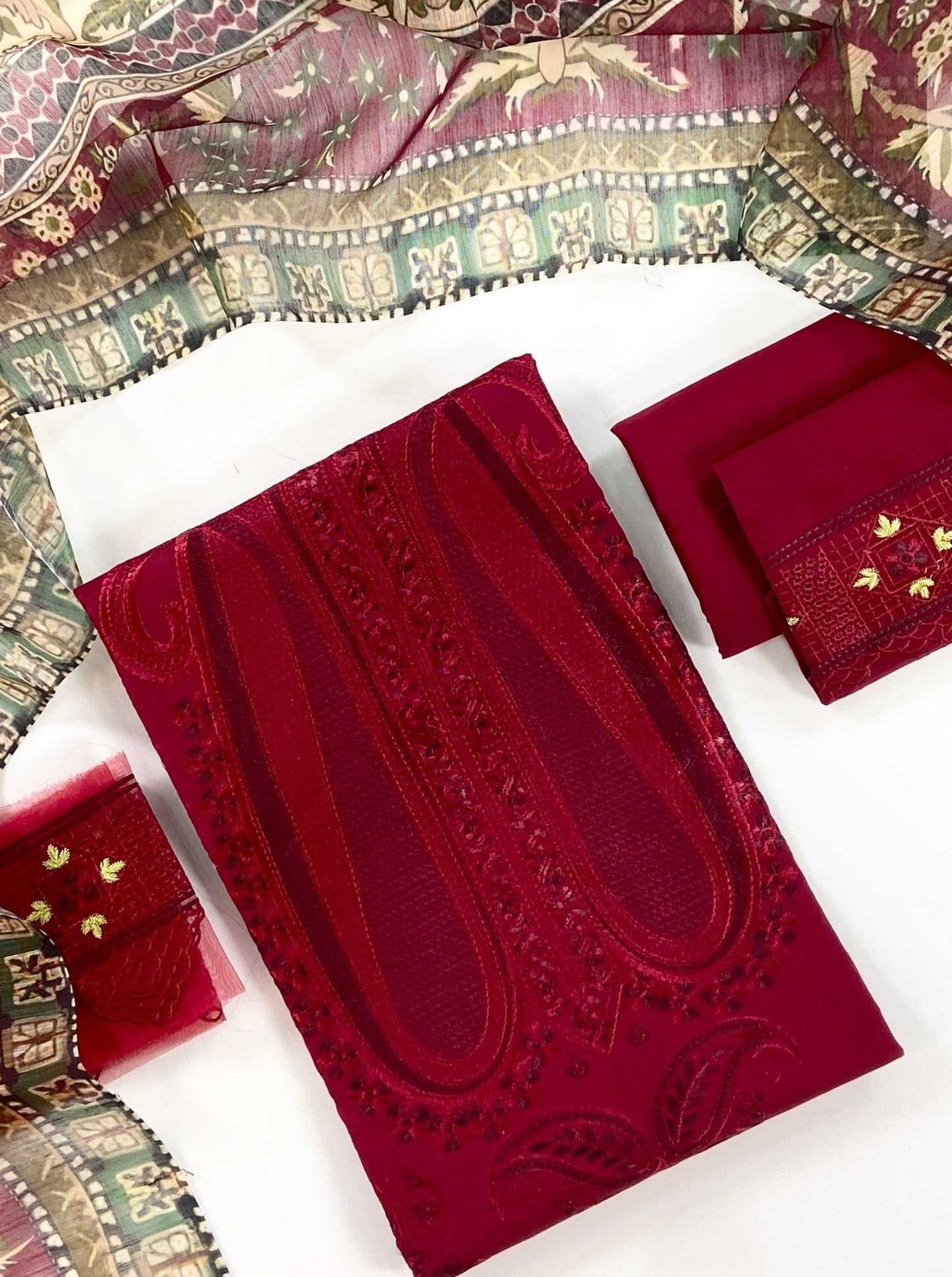 Fresa Faizi Faisal Plain Embroidered Lawn 3PC