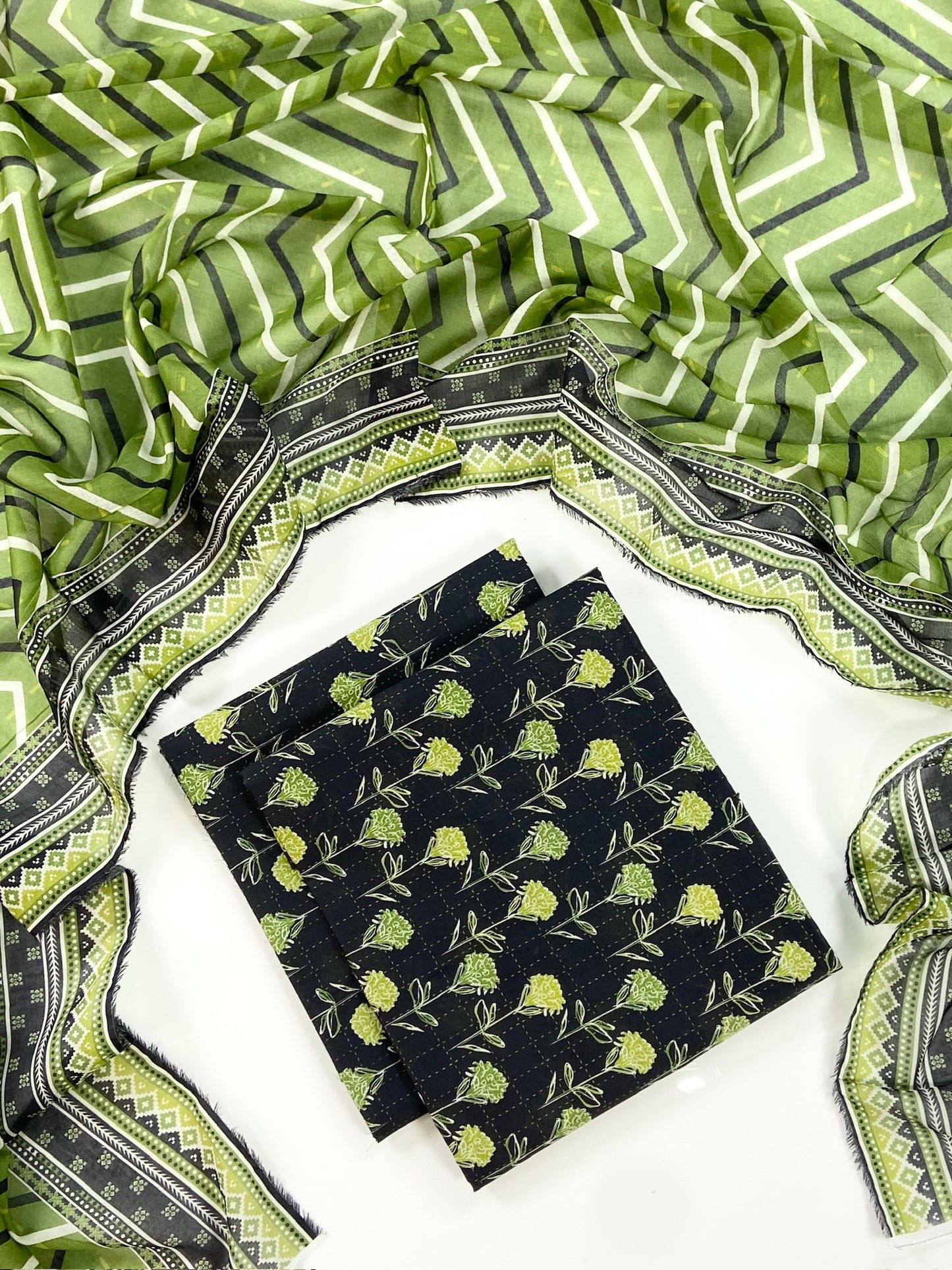 Anaya Noor Digital Printed Lawn With Voil Dupatta 3PC