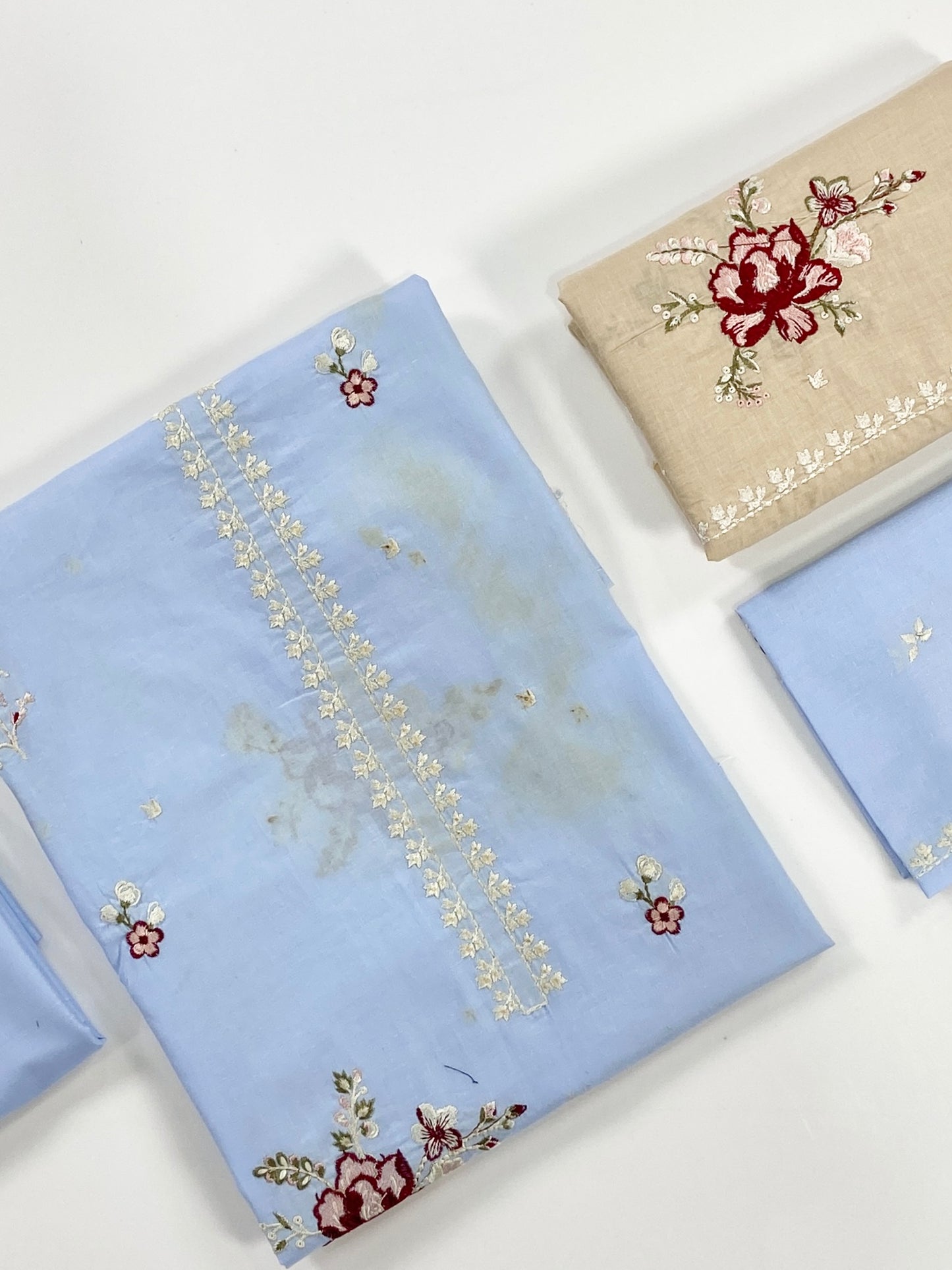 Urge Embroidered Lawn 2PC