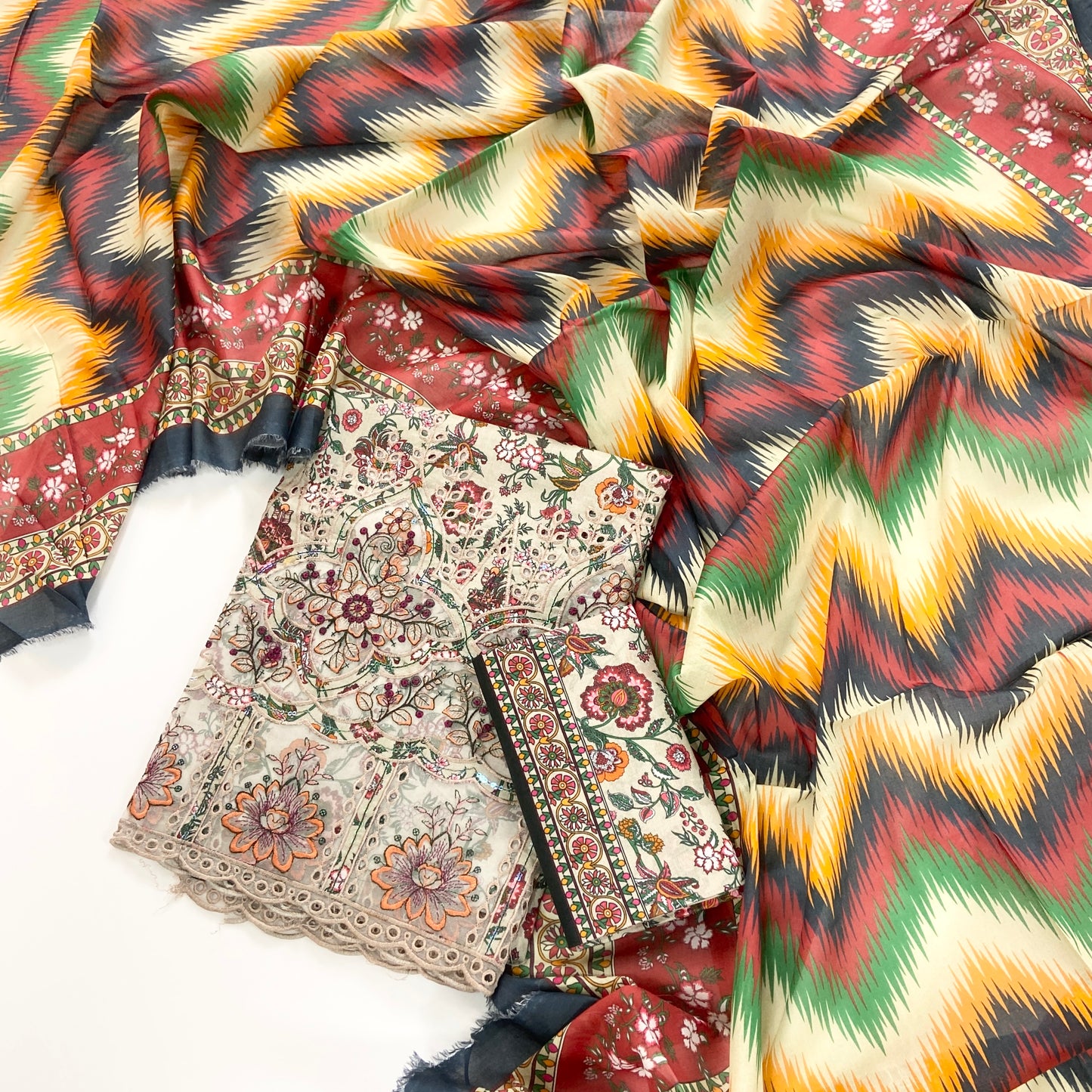 Aks-e-Noor By Anaya Noor Emb Laser-Cut Lawn 3PC