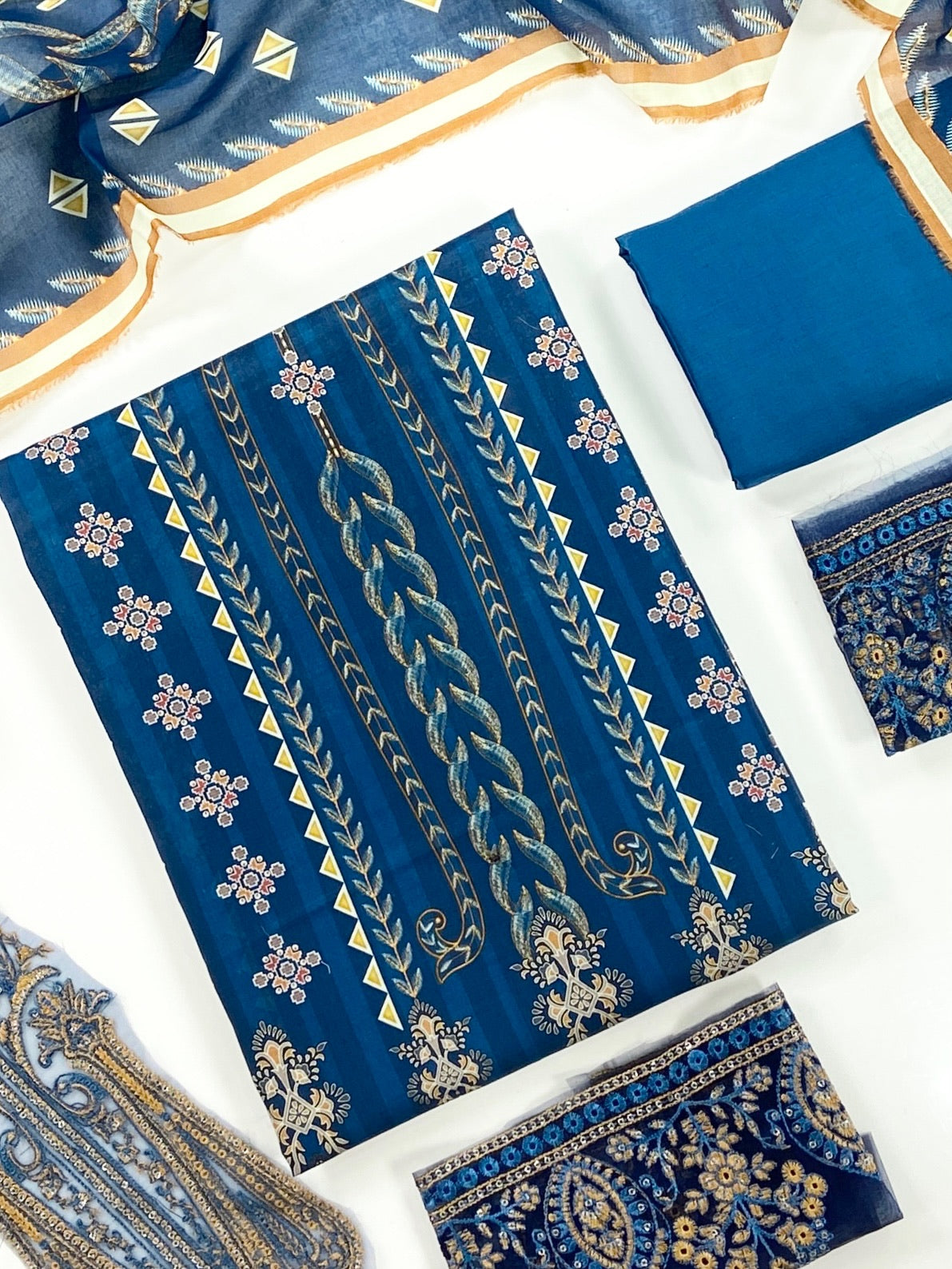 Maahru By Anaya Noor Digital Printed Lawn With Patches 3PC