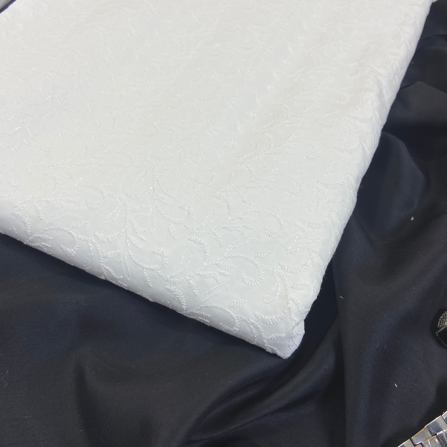 Bareeze Men’s Chikankari White Suit