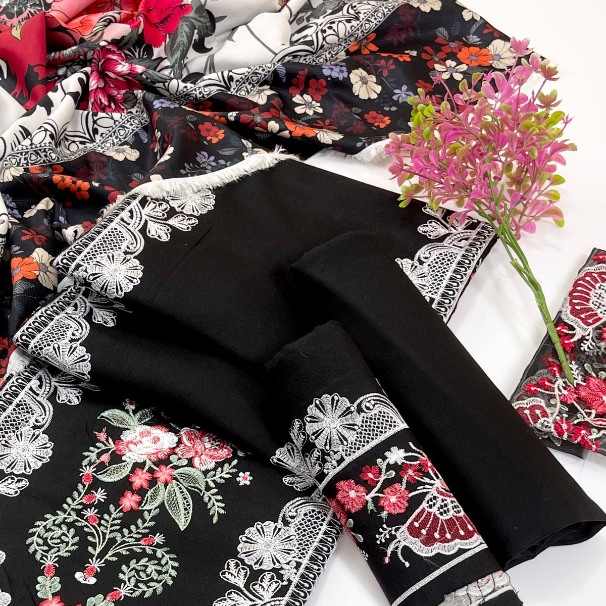 Saira Rizwan Embroidered Dhanak 3PC