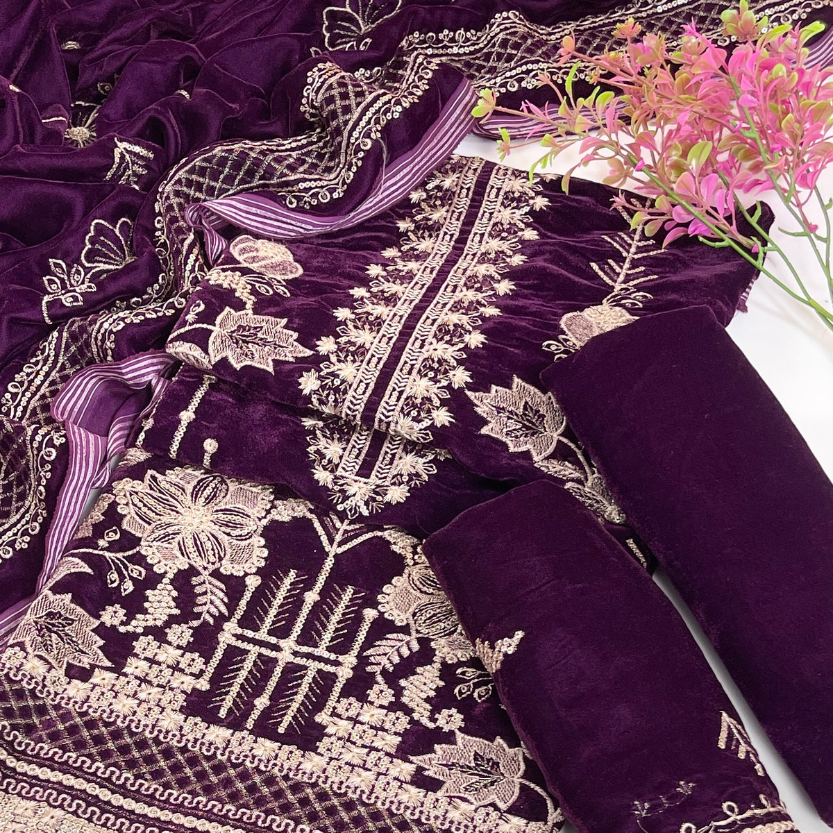 Sana Safinaz Luxury Emb Velvet 3PC