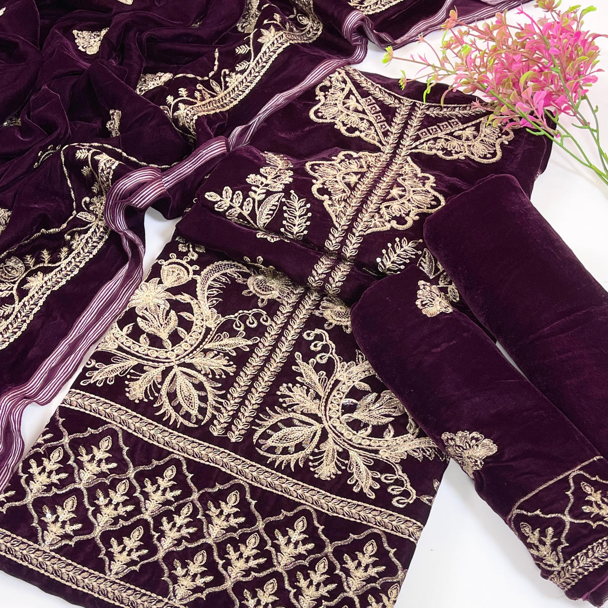 Sana Safinaz Luxury Emb Velvet 3PC