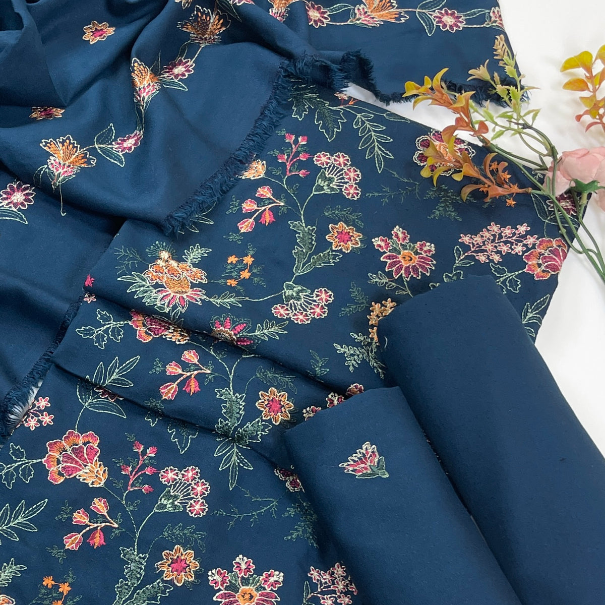 Bareeze Embroidered Karandi 3PC