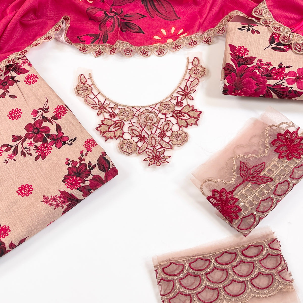 Iznik Printed Slub Khaddar With Emb Patches 3PC