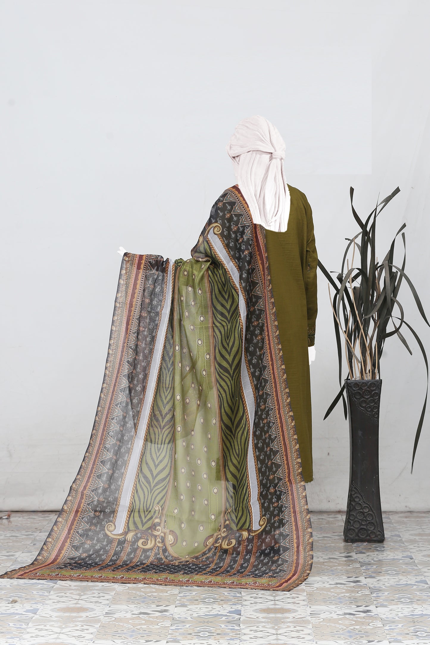 Zarqash By Anaya Noor Bana Dora Emb 3PC