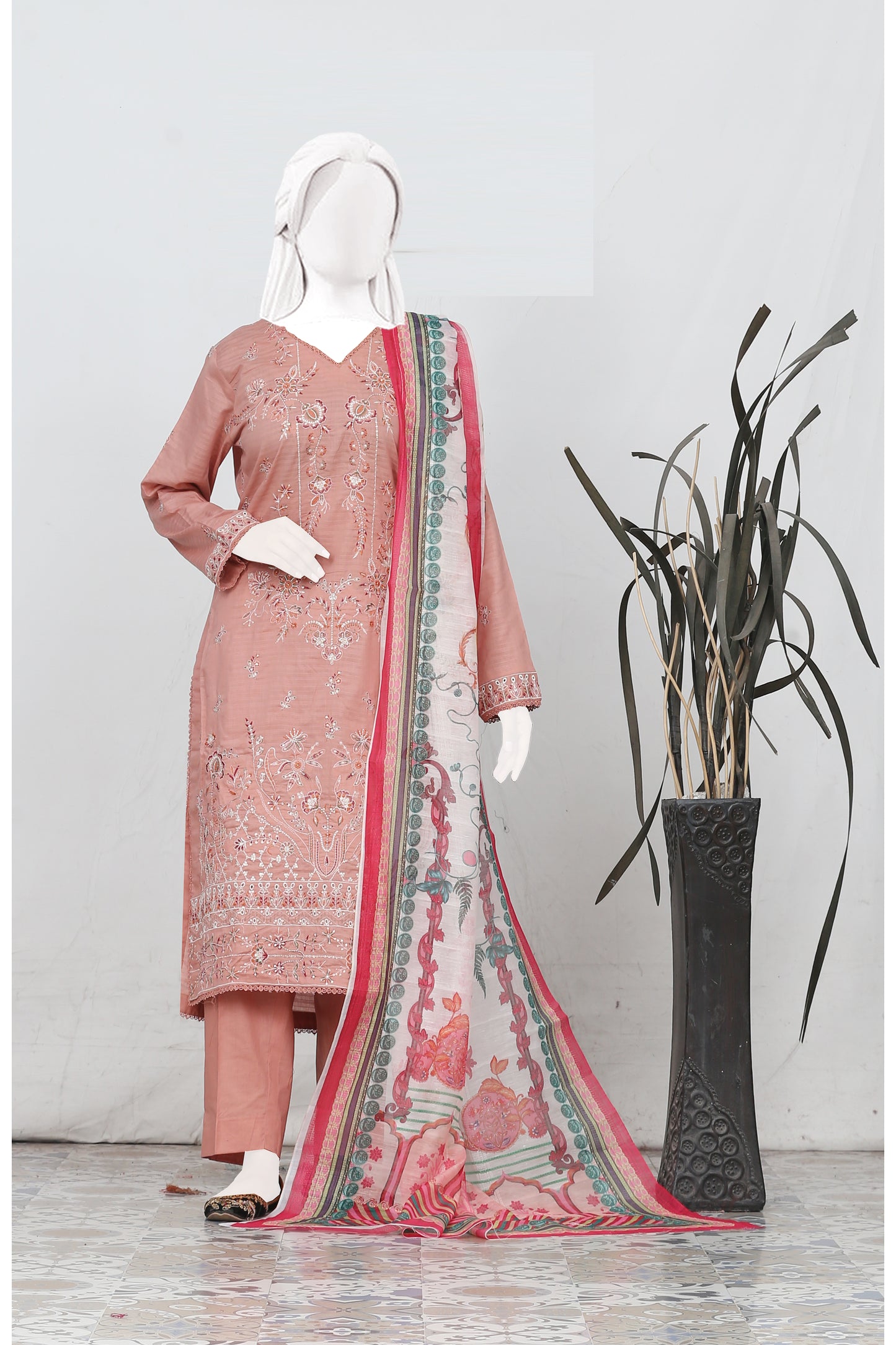 Zarqash By Anaya Noor Bana Dora Emb 3PC