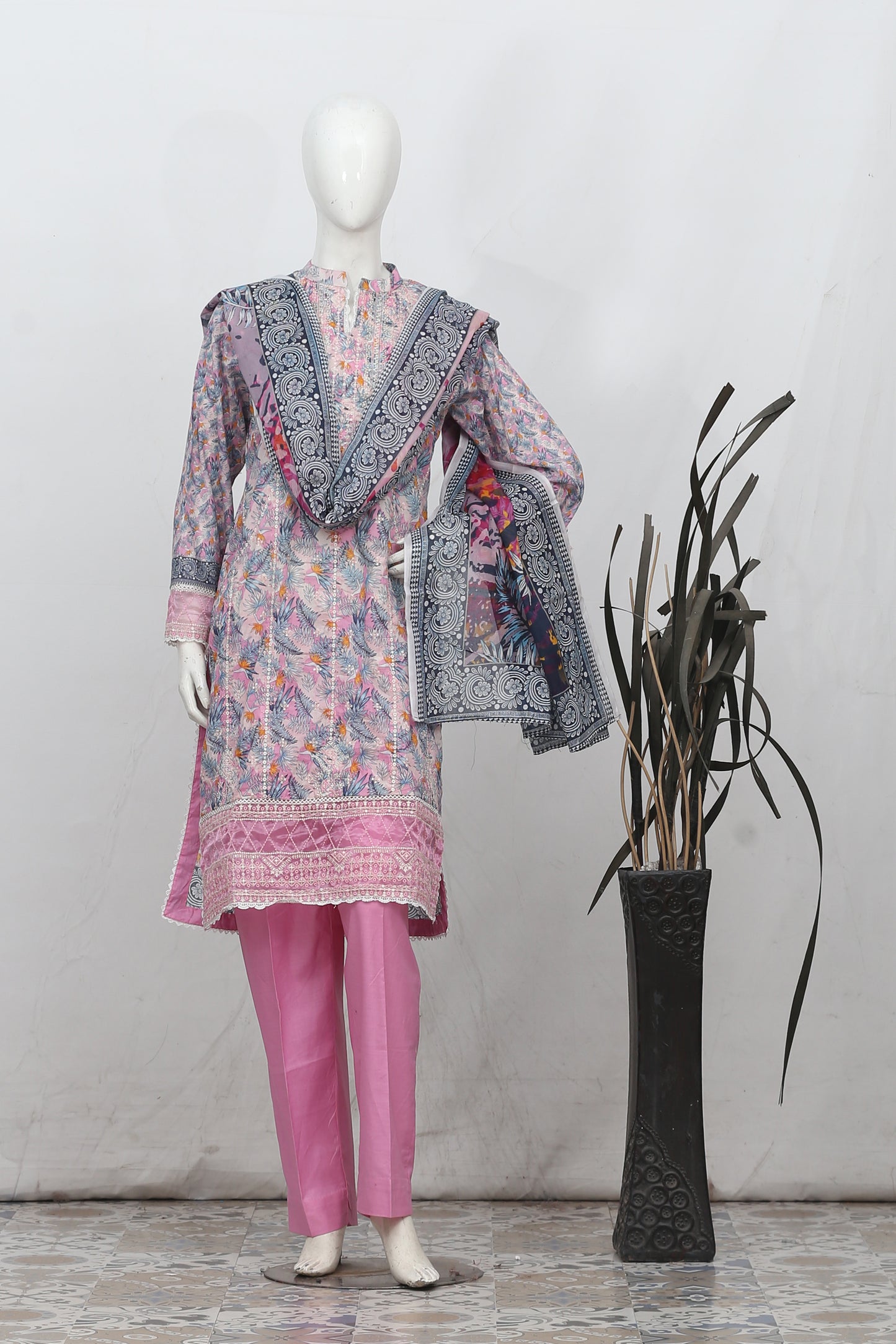 Fantak By Anaya Noor Heavy Emb Lawn 3PC