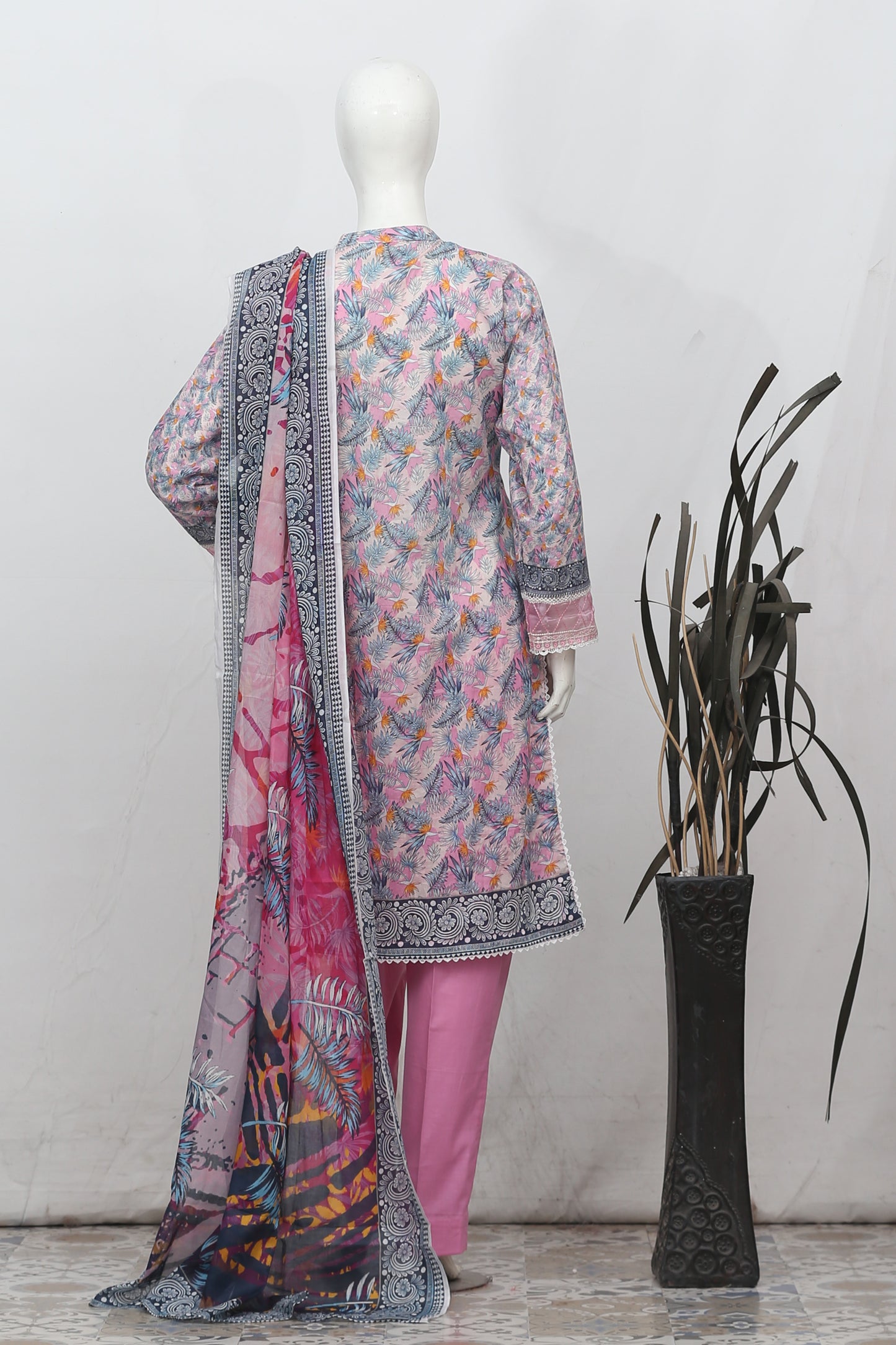 Fantak By Anaya Noor Heavy Emb Lawn 3PC