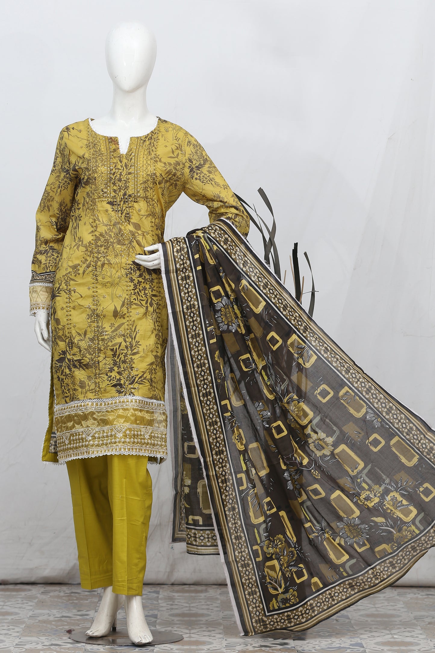 Fantak By Anaya Noor Heavy Emb Lawn 3PC