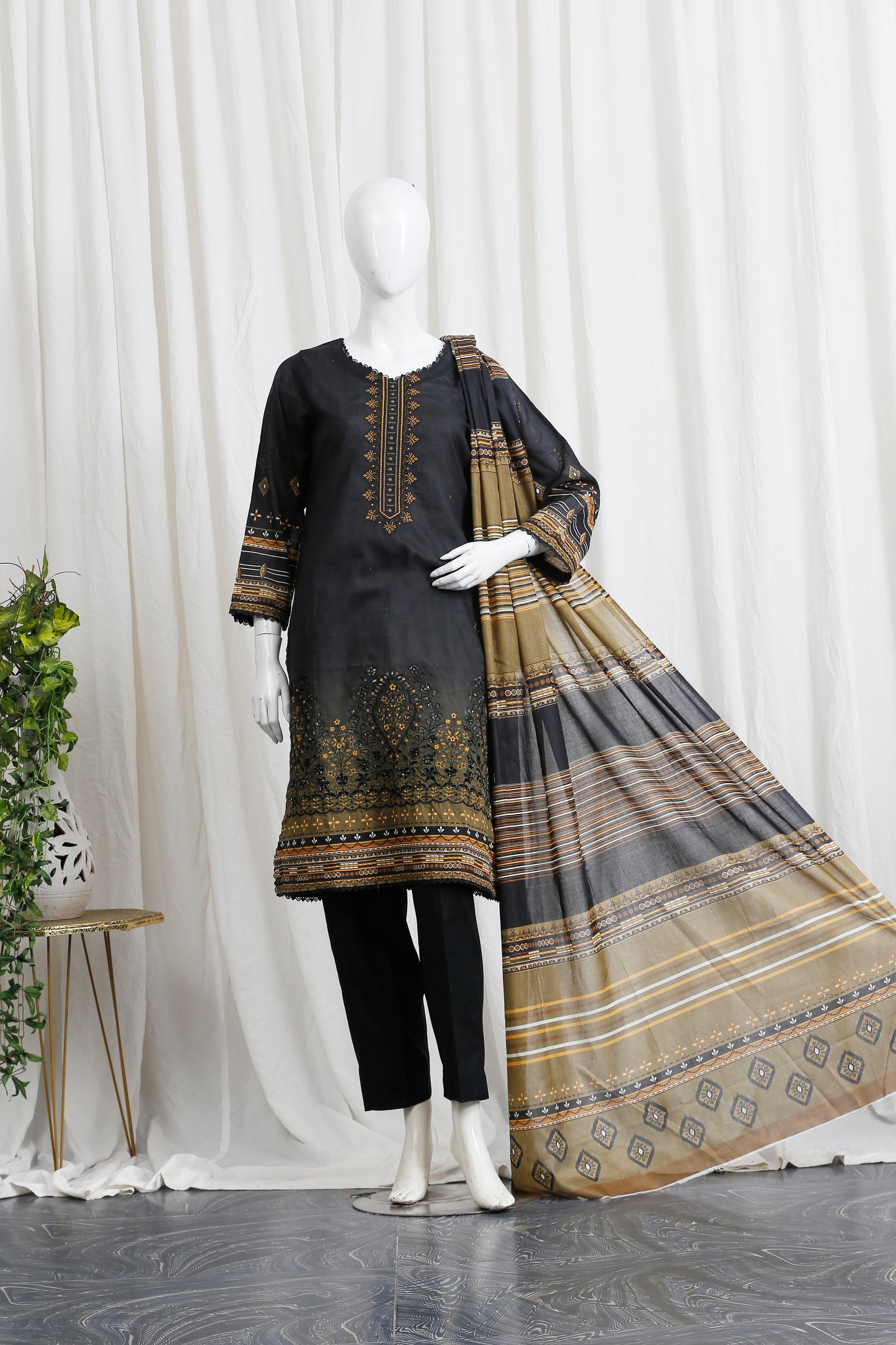 Falisha By Anaya Noor Print Emb Chickenkari 3-PC