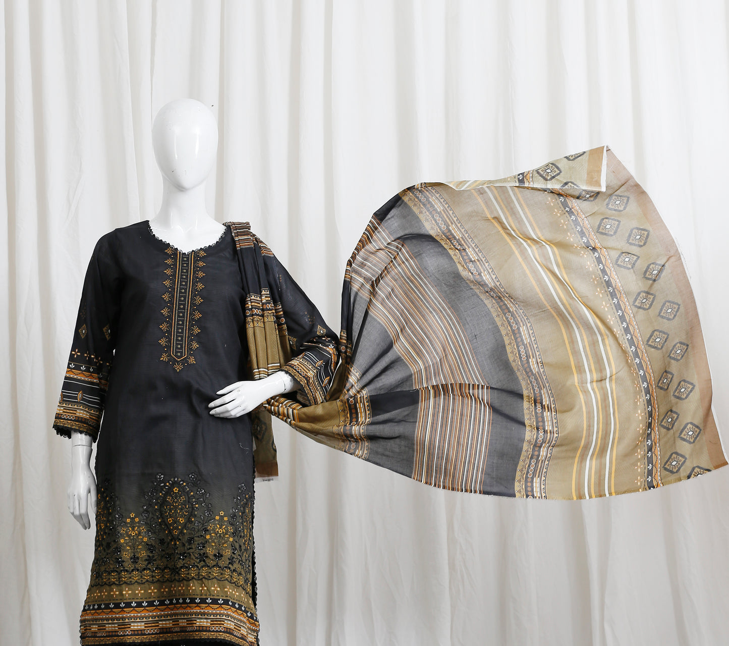 Falisha By Anaya Noor Print Emb Chickenkari 3-PC
