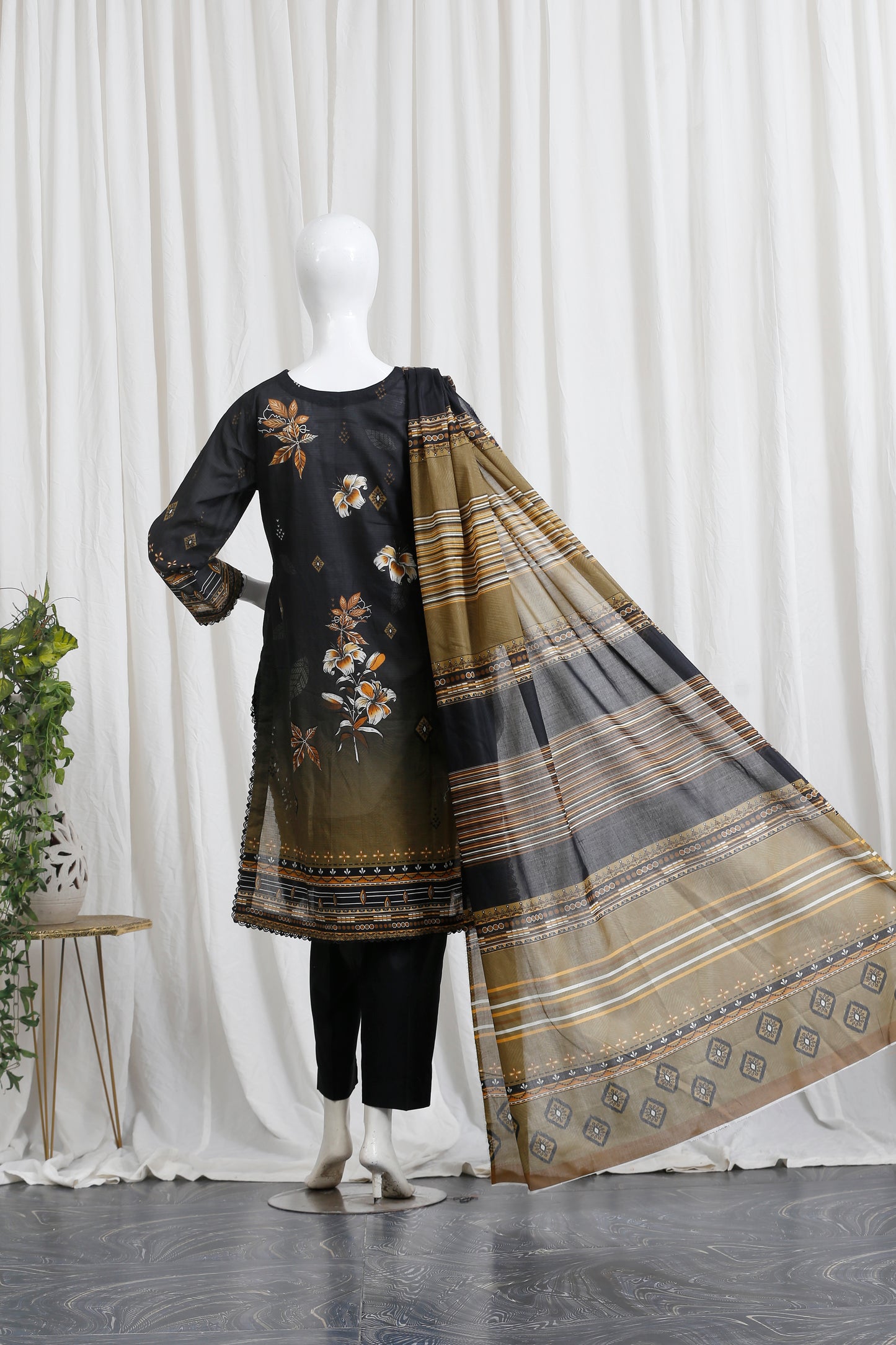 Falisha By Anaya Noor Print Emb Chickenkari 3-PC
