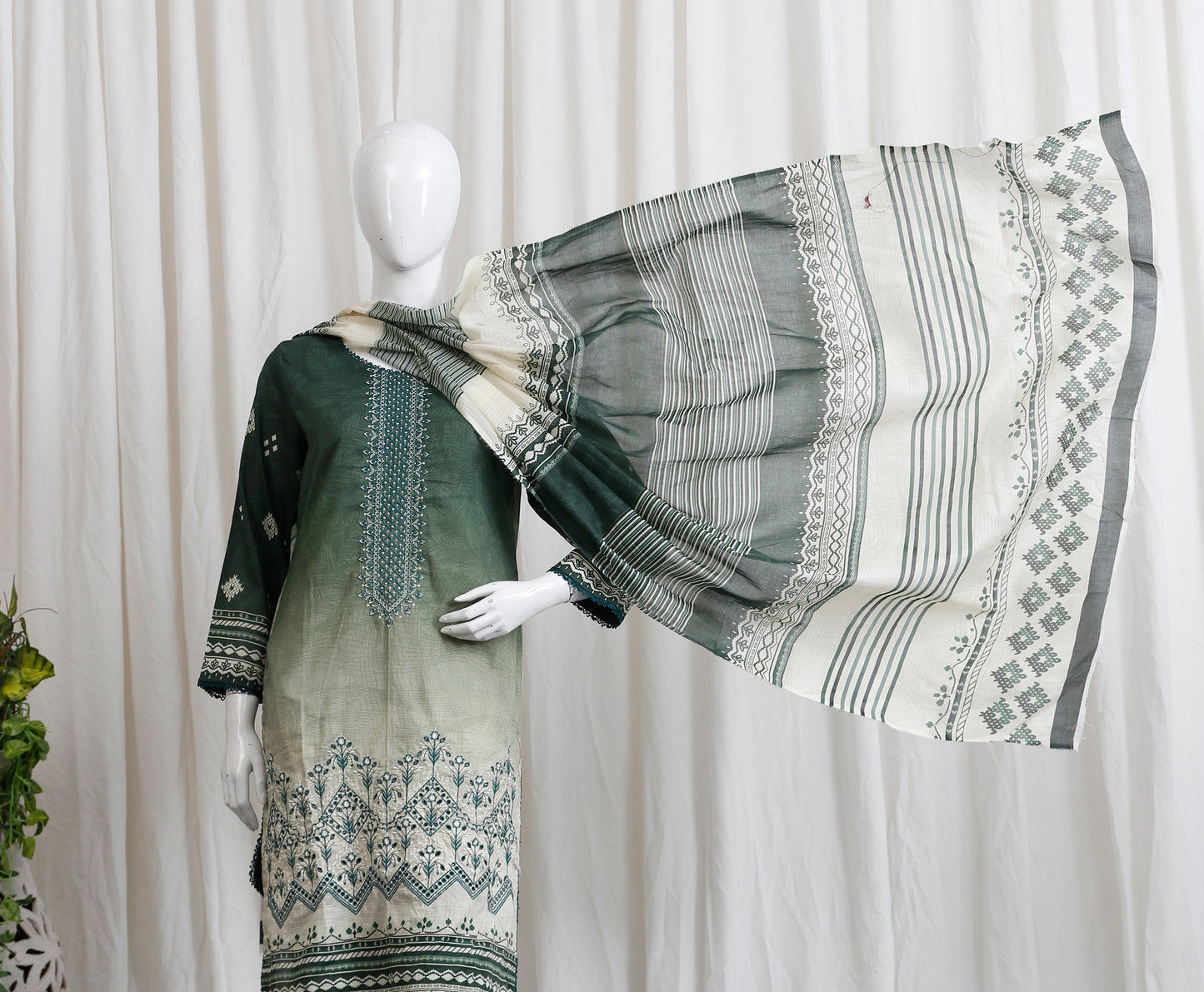 Falisha By Anaya Noor Print Emb Chickenkari 3-PC